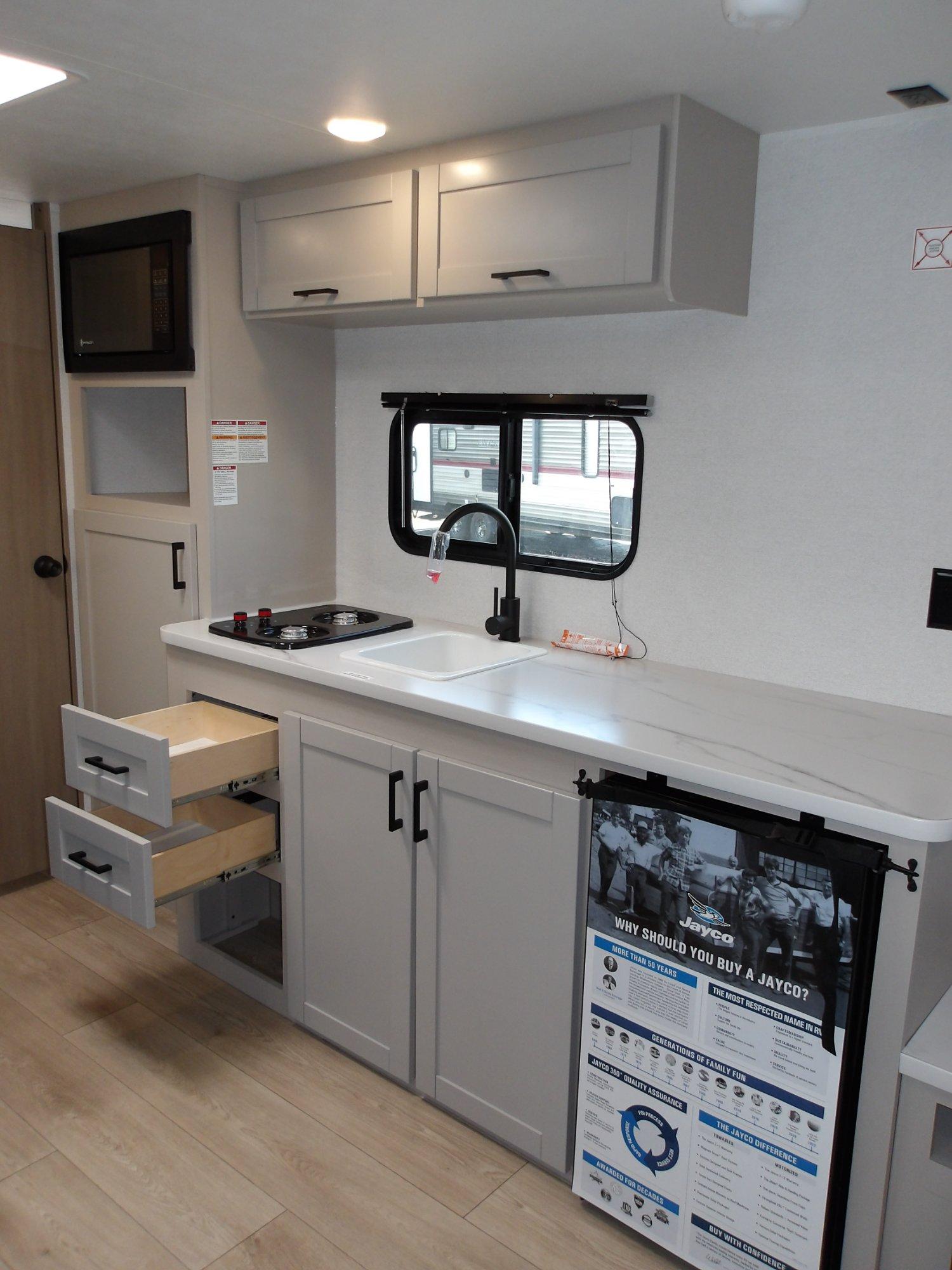 2027 Jayco 2027 Jayco Jay Flight - thumbnail 13