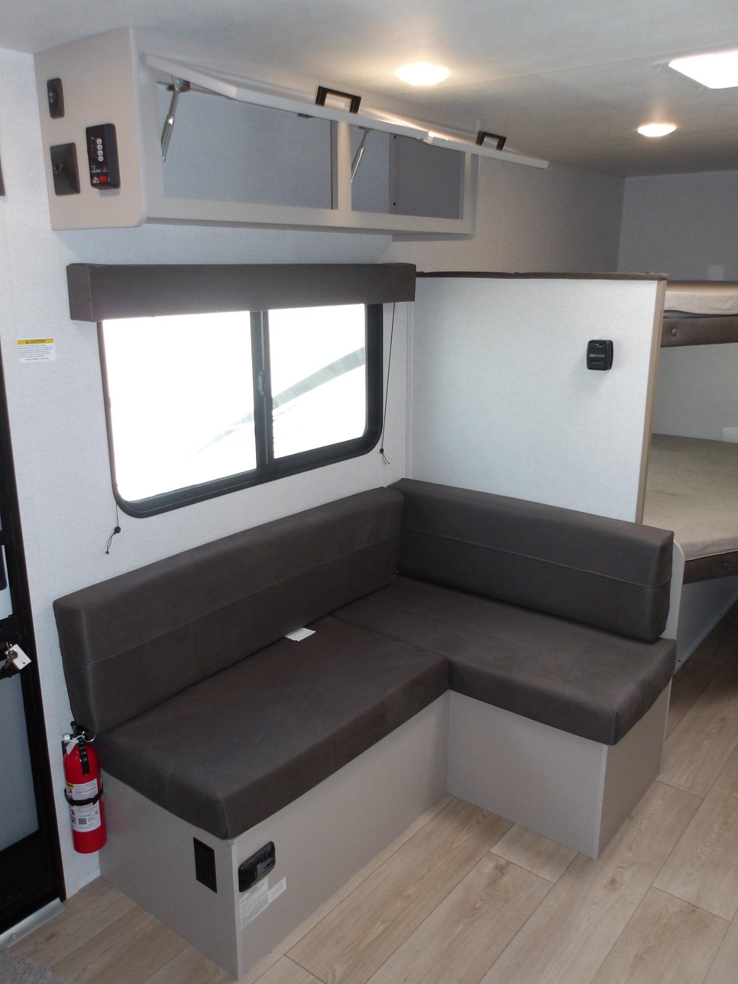 2027 Jayco 2027 Jayco Jay Flight - thumbnail 10