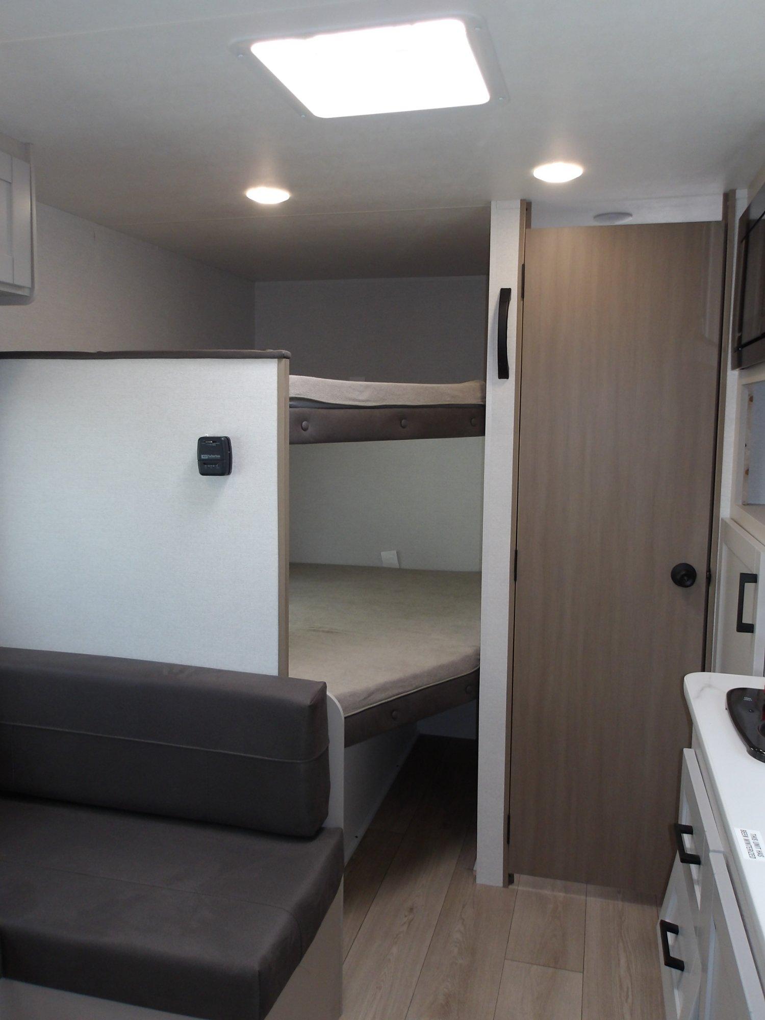 2027 Jayco 2027 Jayco Jay Flight - thumbnail 17