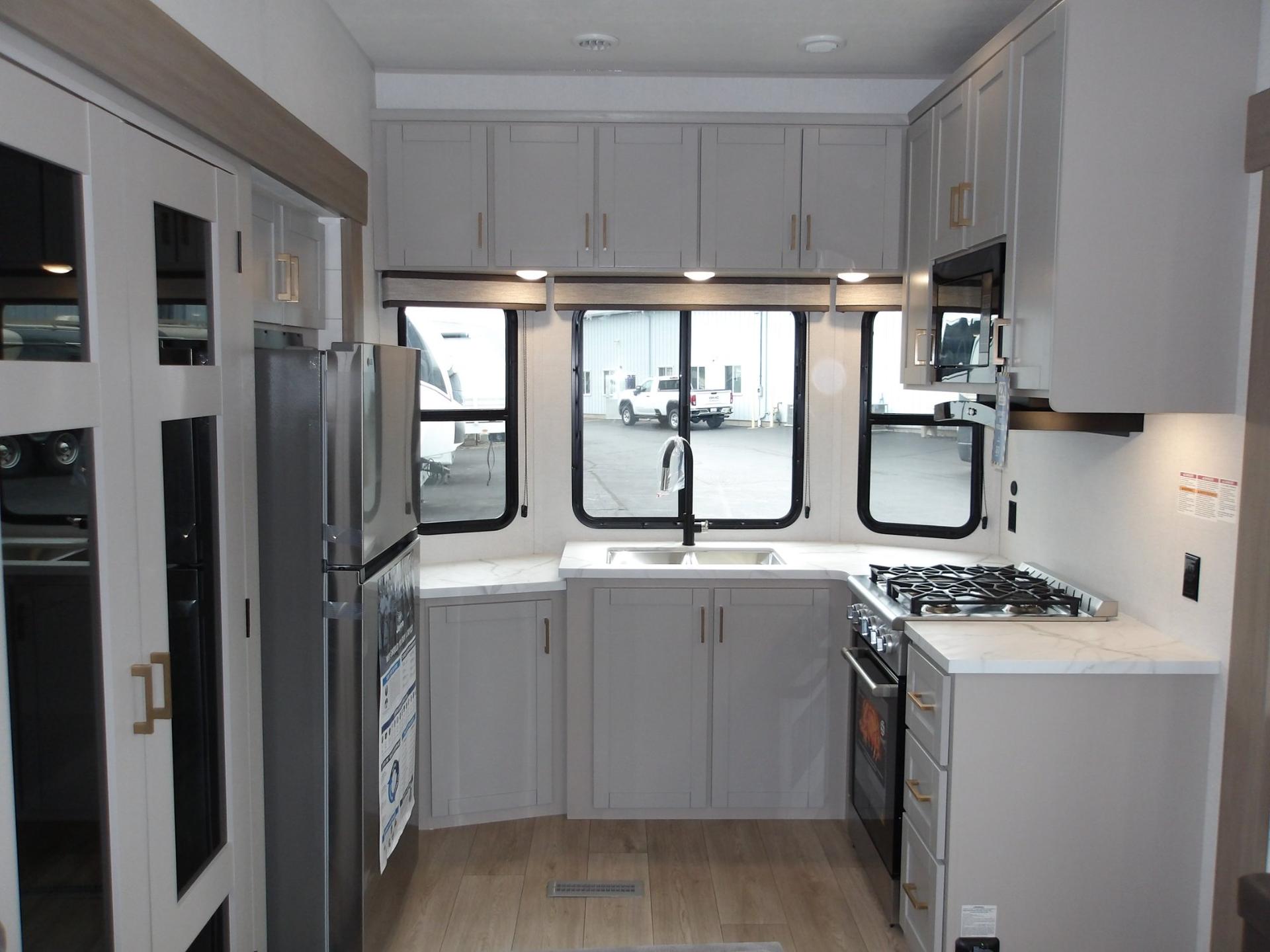 2027 Jayco 2027 Jayco Jay Flight Bungalow - thumbnail 19