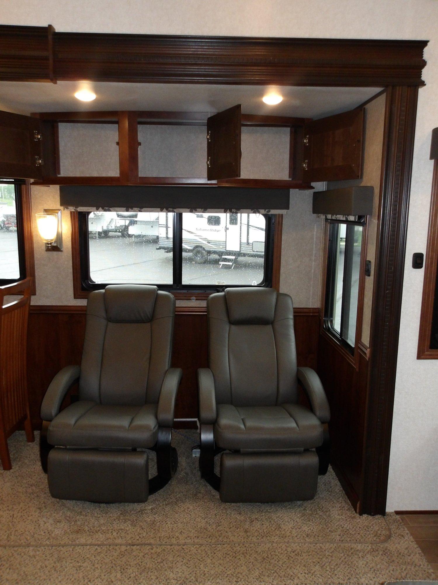 2018 Jayco 2018 Jayco Pinnacle - thumbnail 28