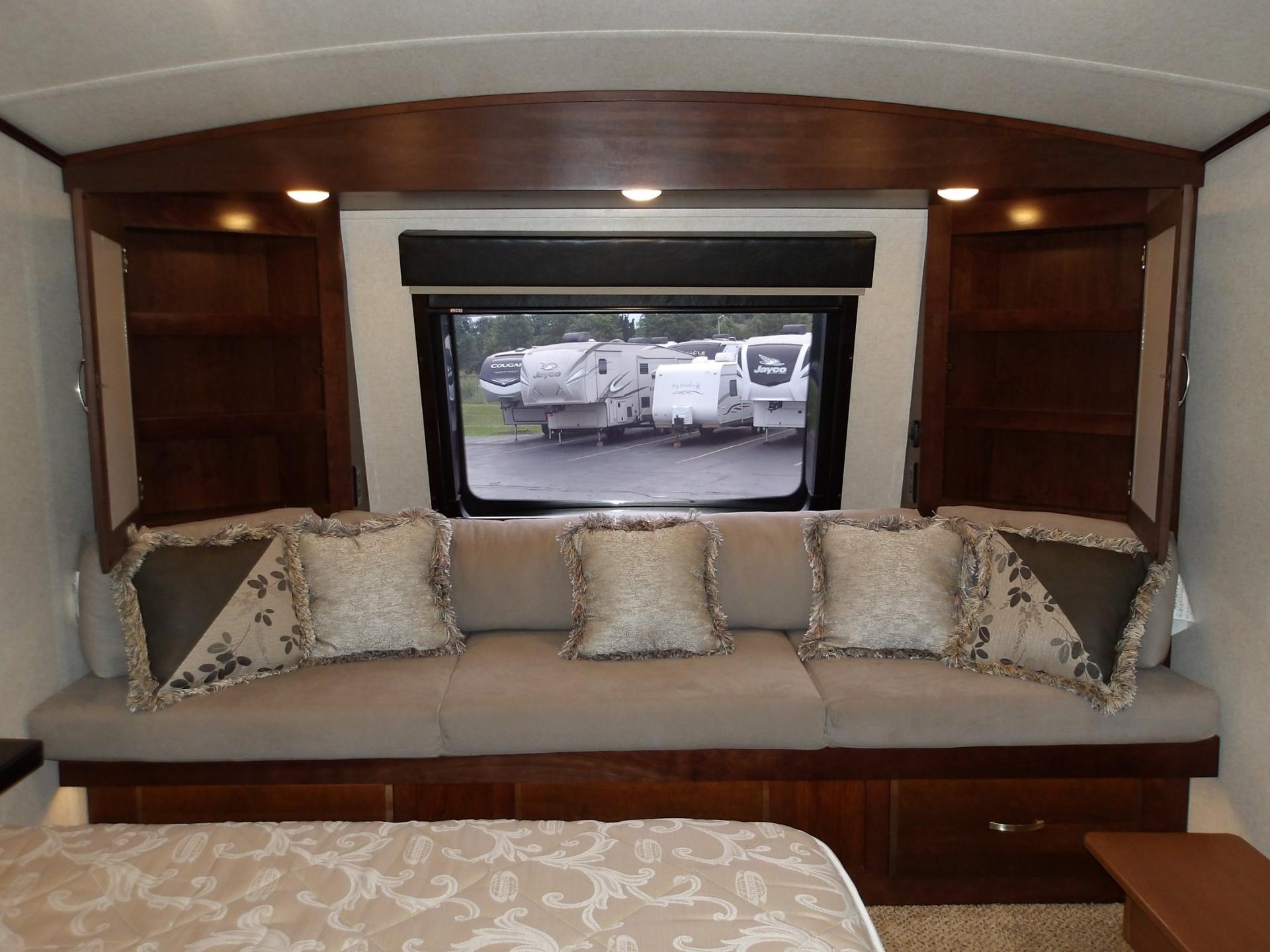 2018 Jayco 2018 Jayco Pinnacle - thumbnail 52