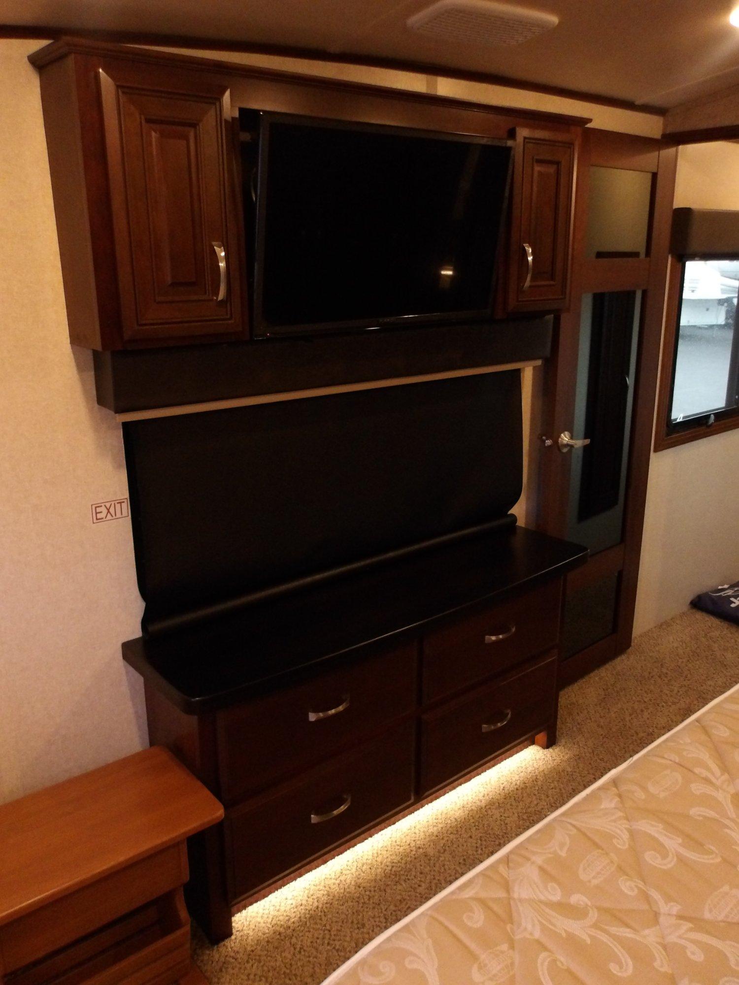 2018 Jayco 2018 Jayco Pinnacle - thumbnail 56