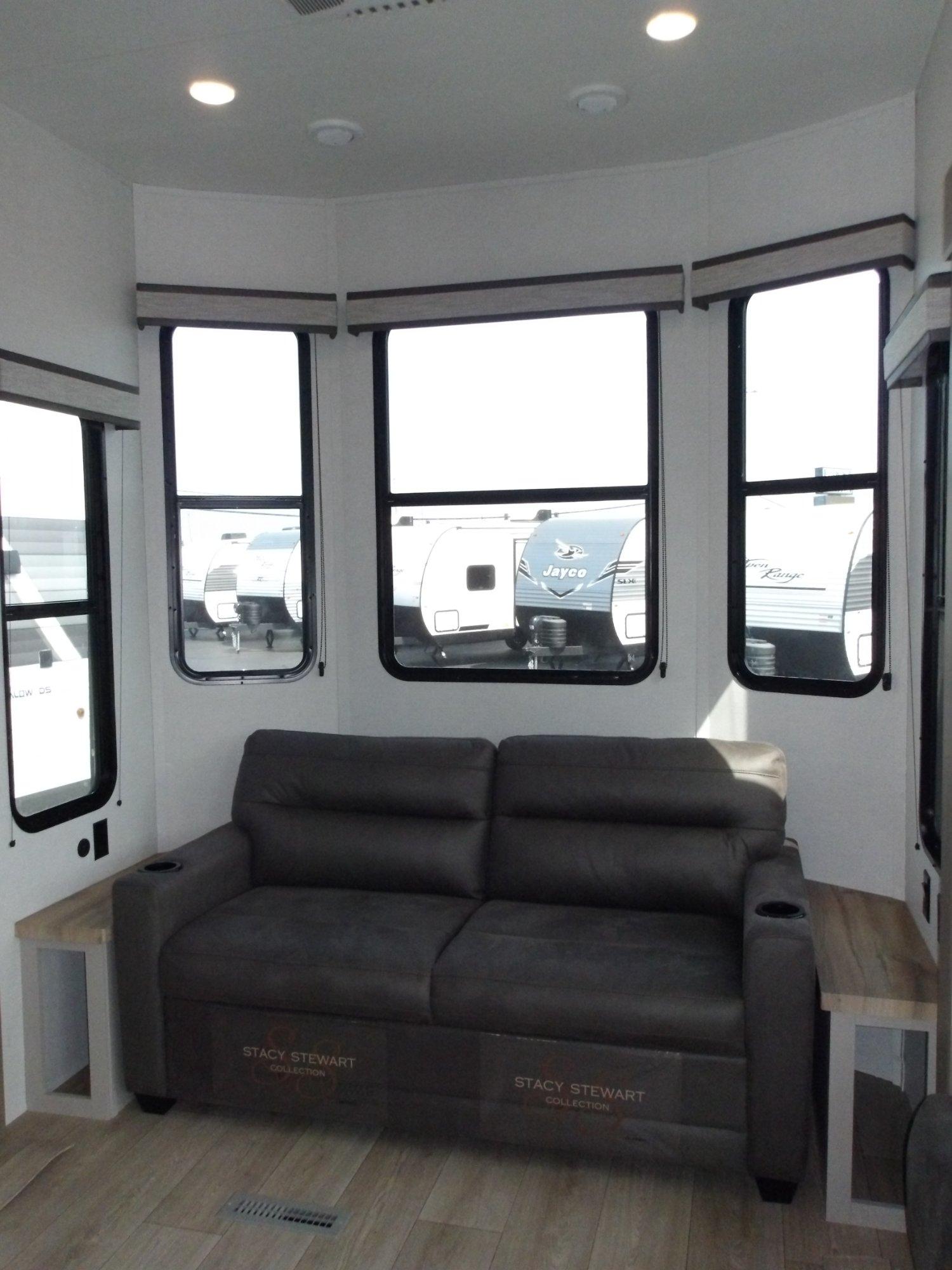 2027 Jayco 2027 Jayco Jay Flight Bungalow - thumbnail 23