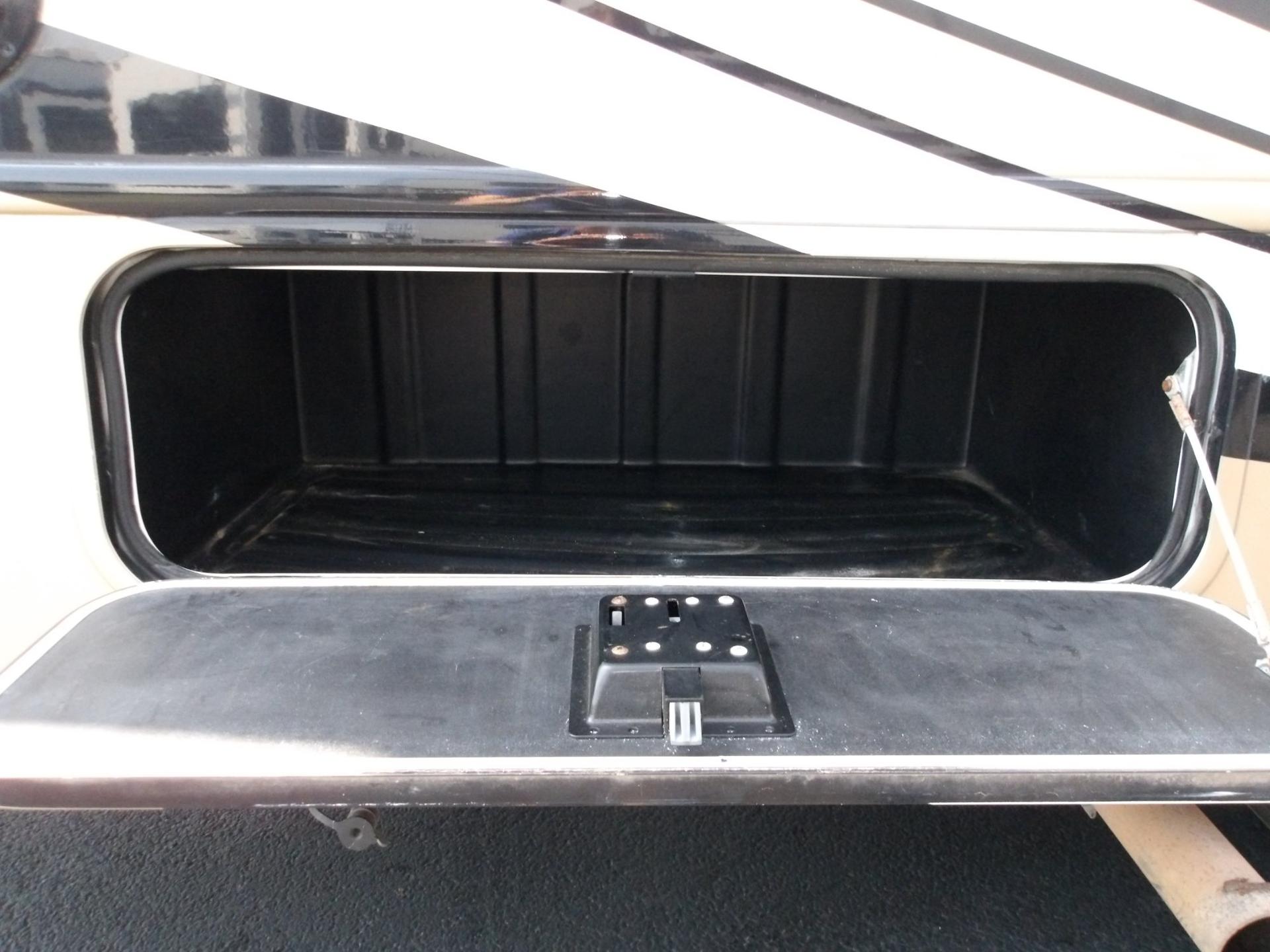 2019 Jayco 2019 Jayco Greyhawk Prestige - thumbnail 10