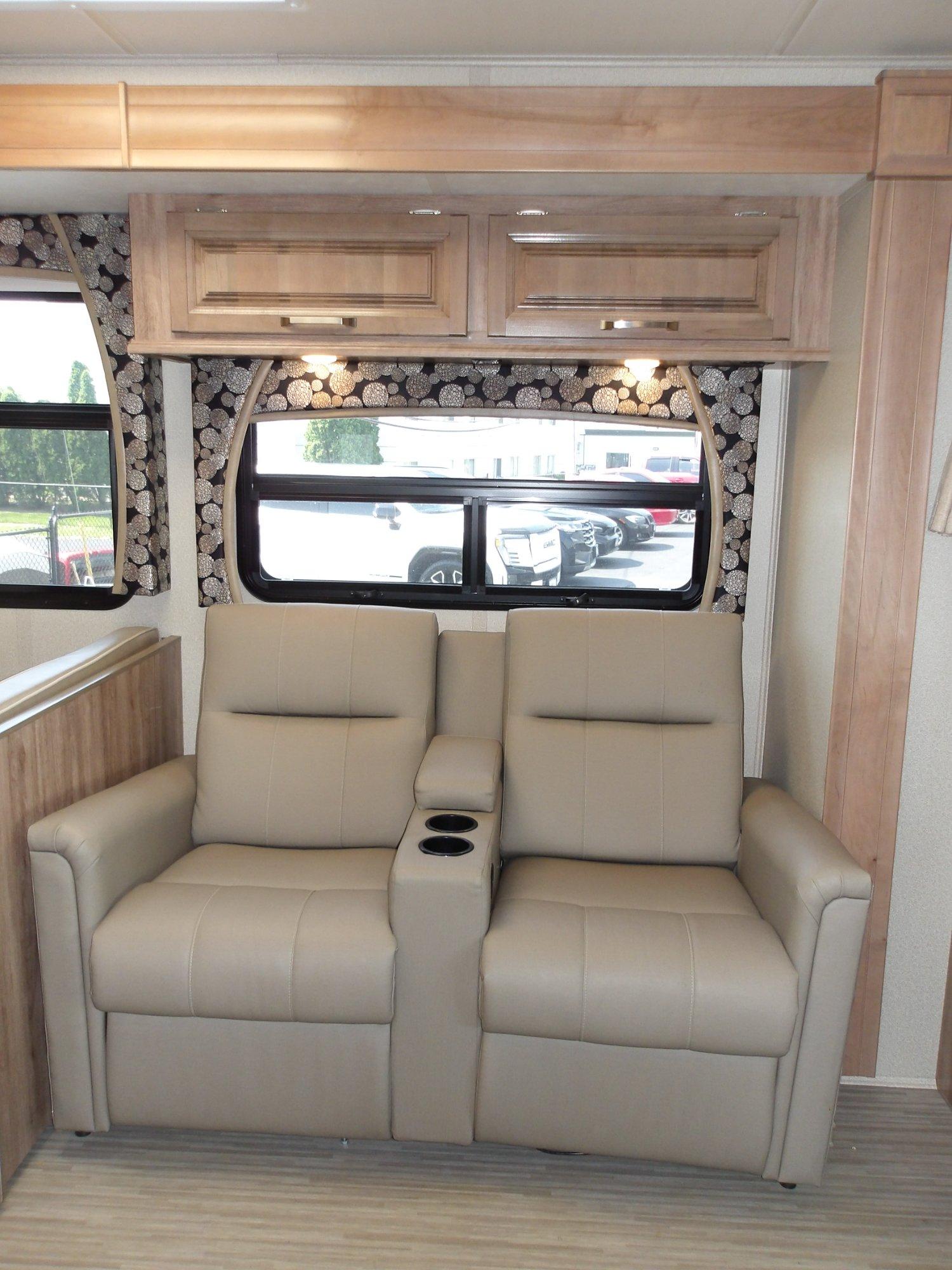 2019 Jayco 2019 Jayco Greyhawk Prestige - thumbnail 20