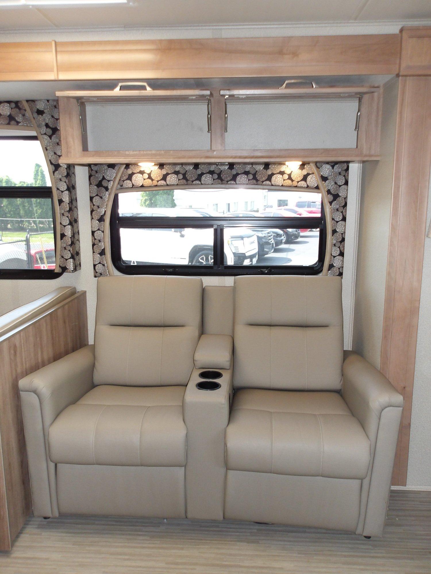 2019 Jayco 2019 Jayco Greyhawk Prestige - thumbnail 21