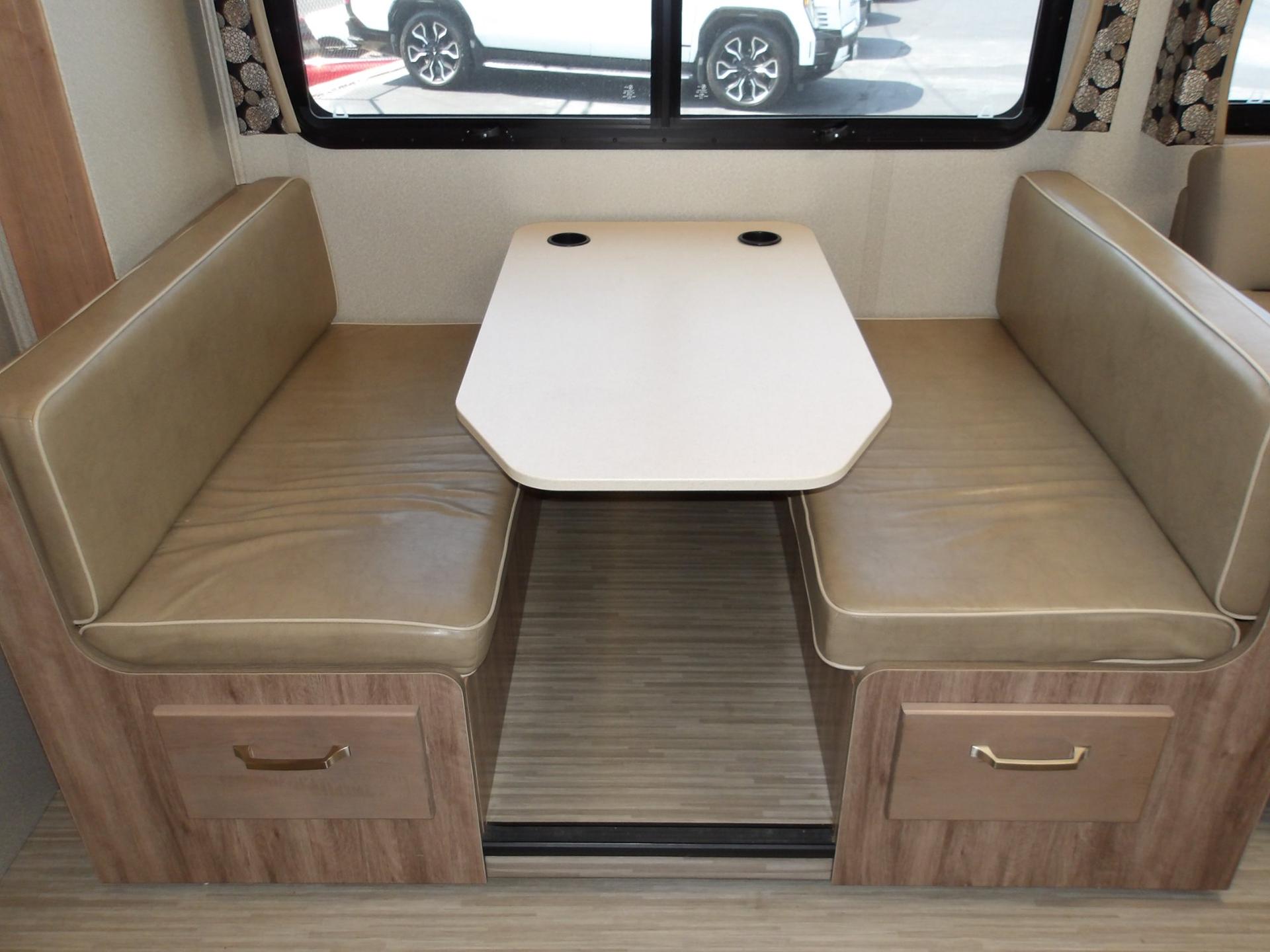 2019 Jayco 2019 Jayco Greyhawk Prestige - thumbnail 24