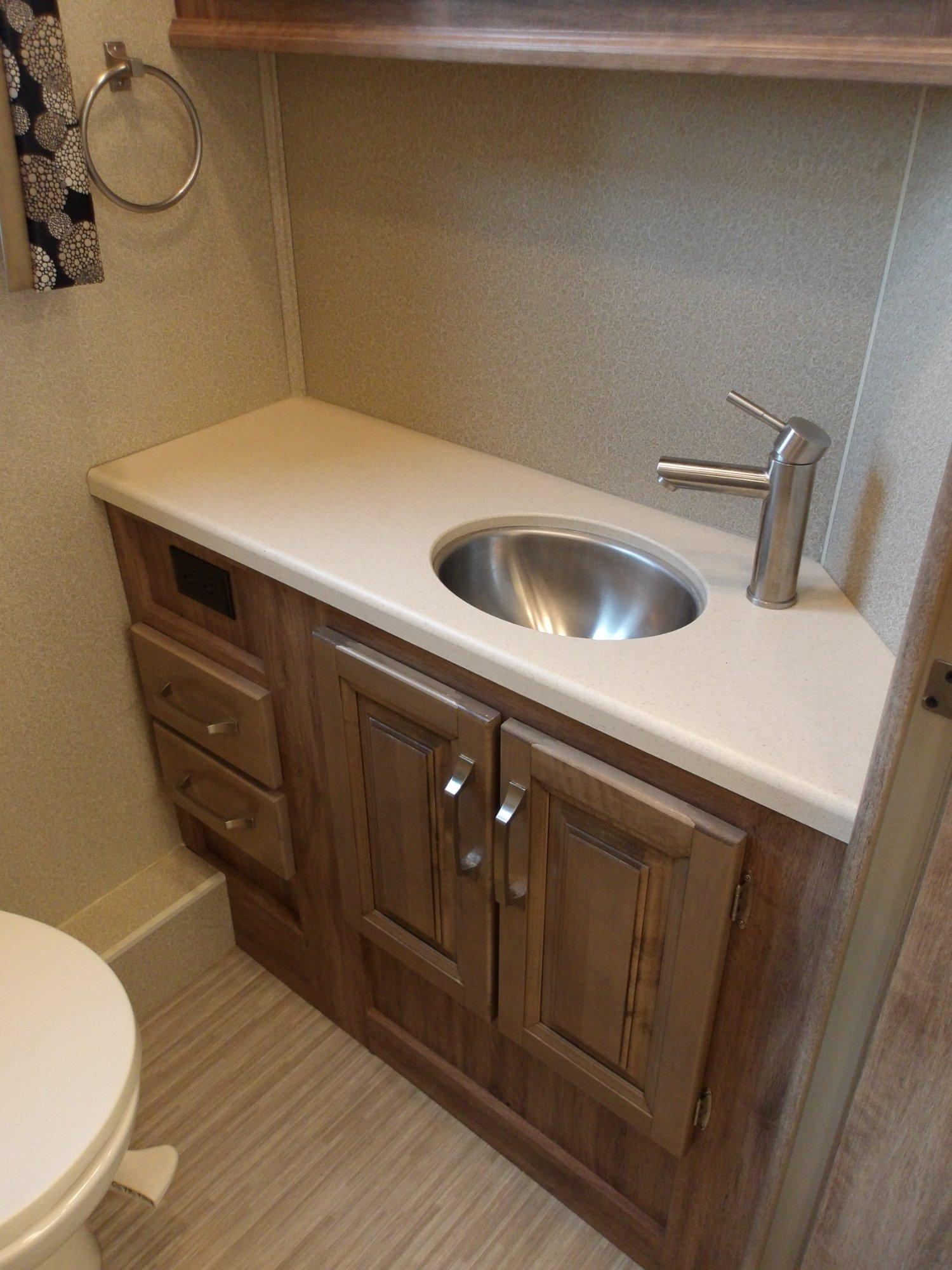 2019 Jayco 2019 Jayco Greyhawk Prestige - thumbnail 38