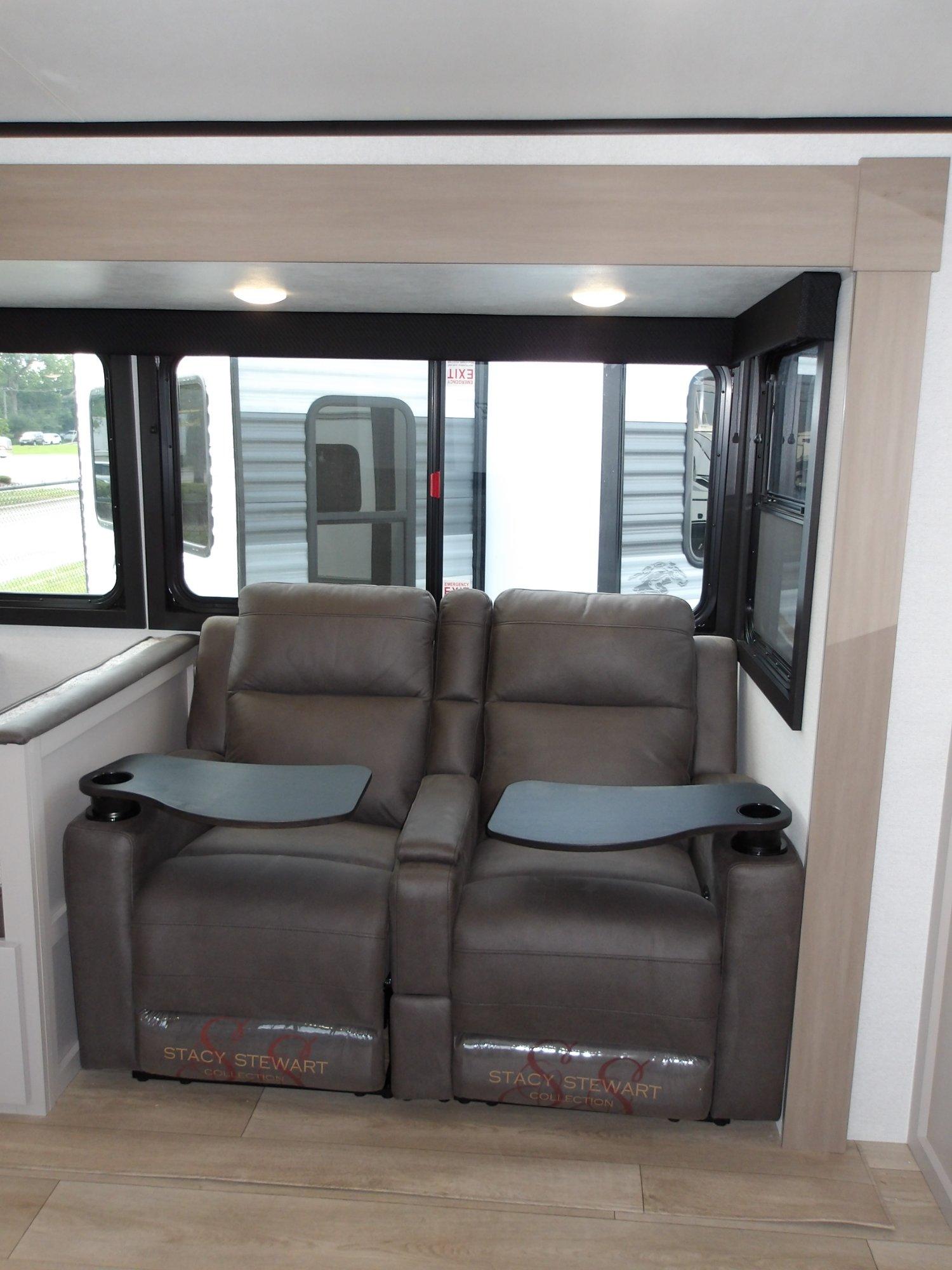 2027 Jayco 2027 Jayco Jay Feather - thumbnail 12
