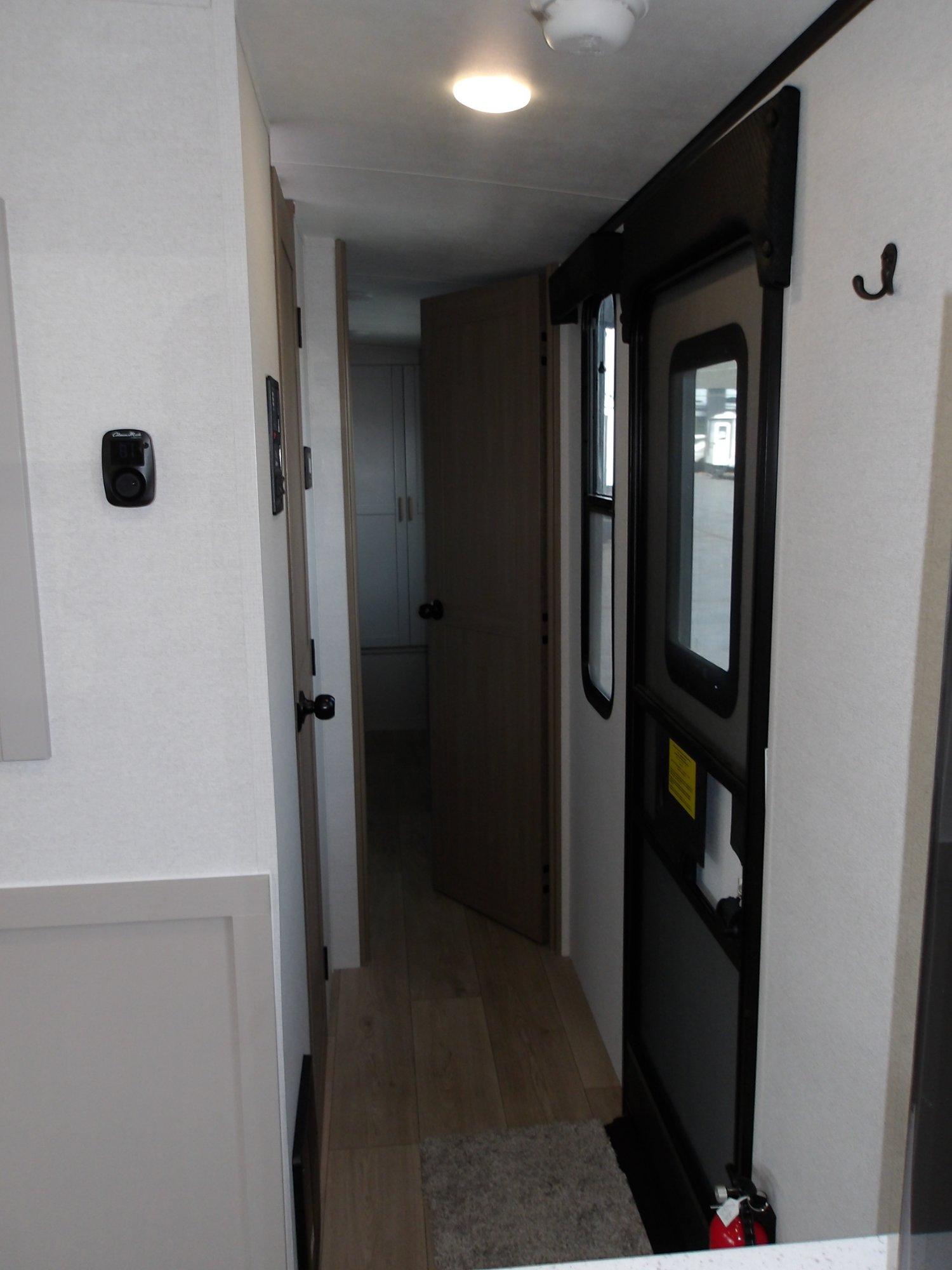 2027 Jayco 2027 Jayco Jay Feather - thumbnail 29