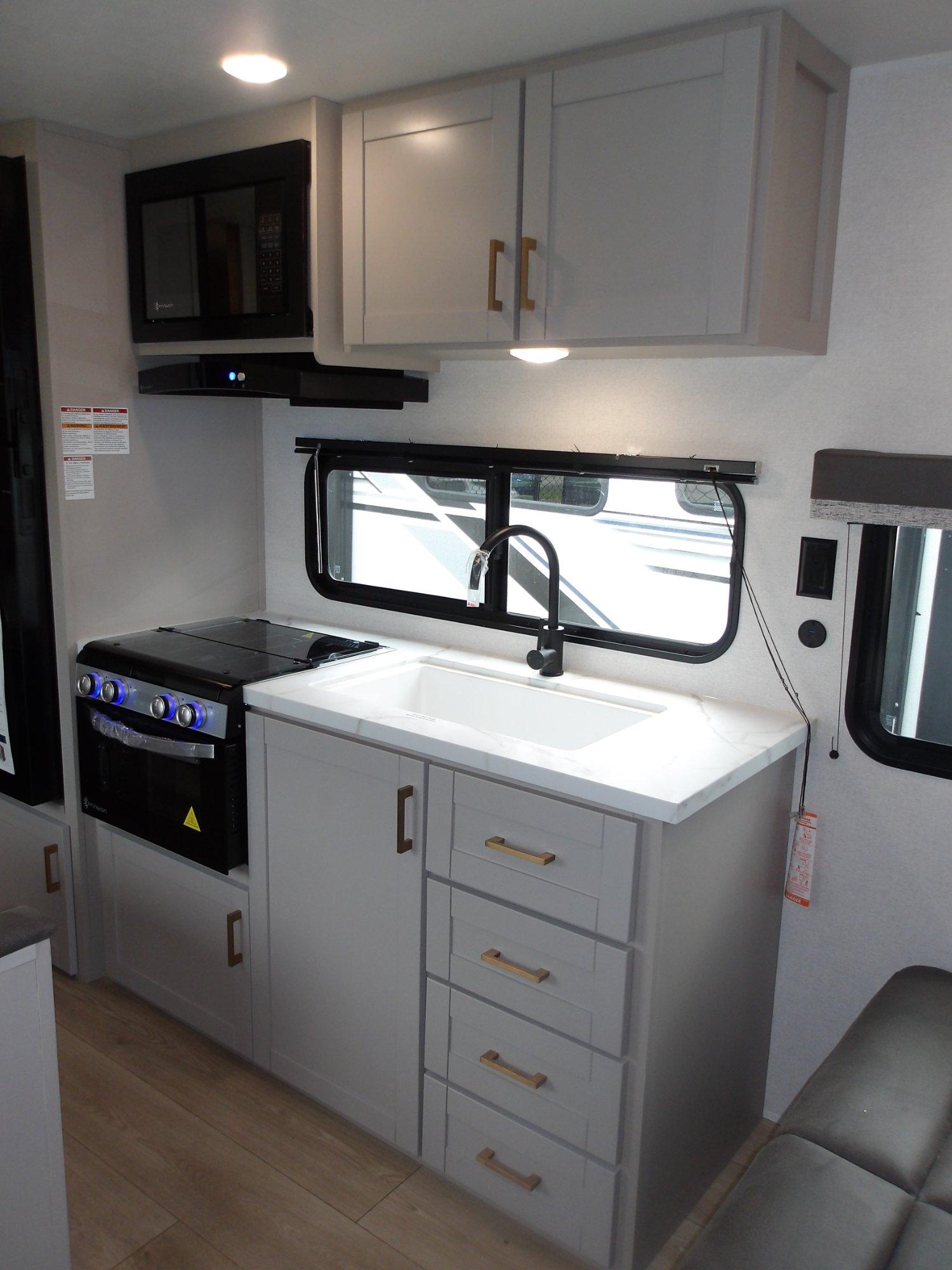 2027 Jayco 2027 Jayco Jay Flight - thumbnail 9