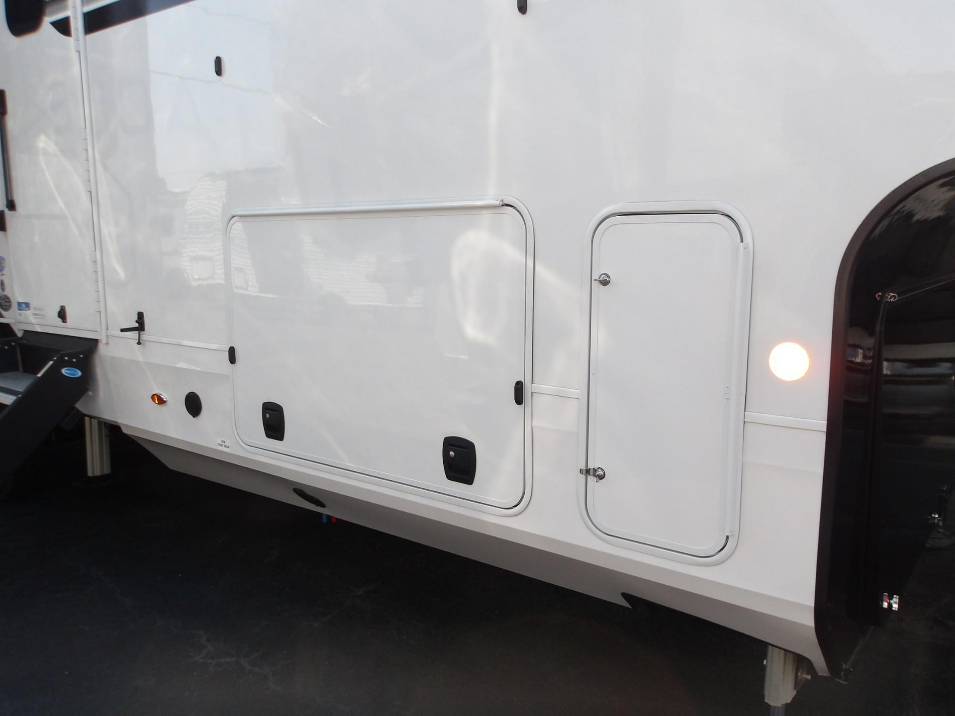 2027 Jayco 2027 Jayco North Point - thumbnail 5