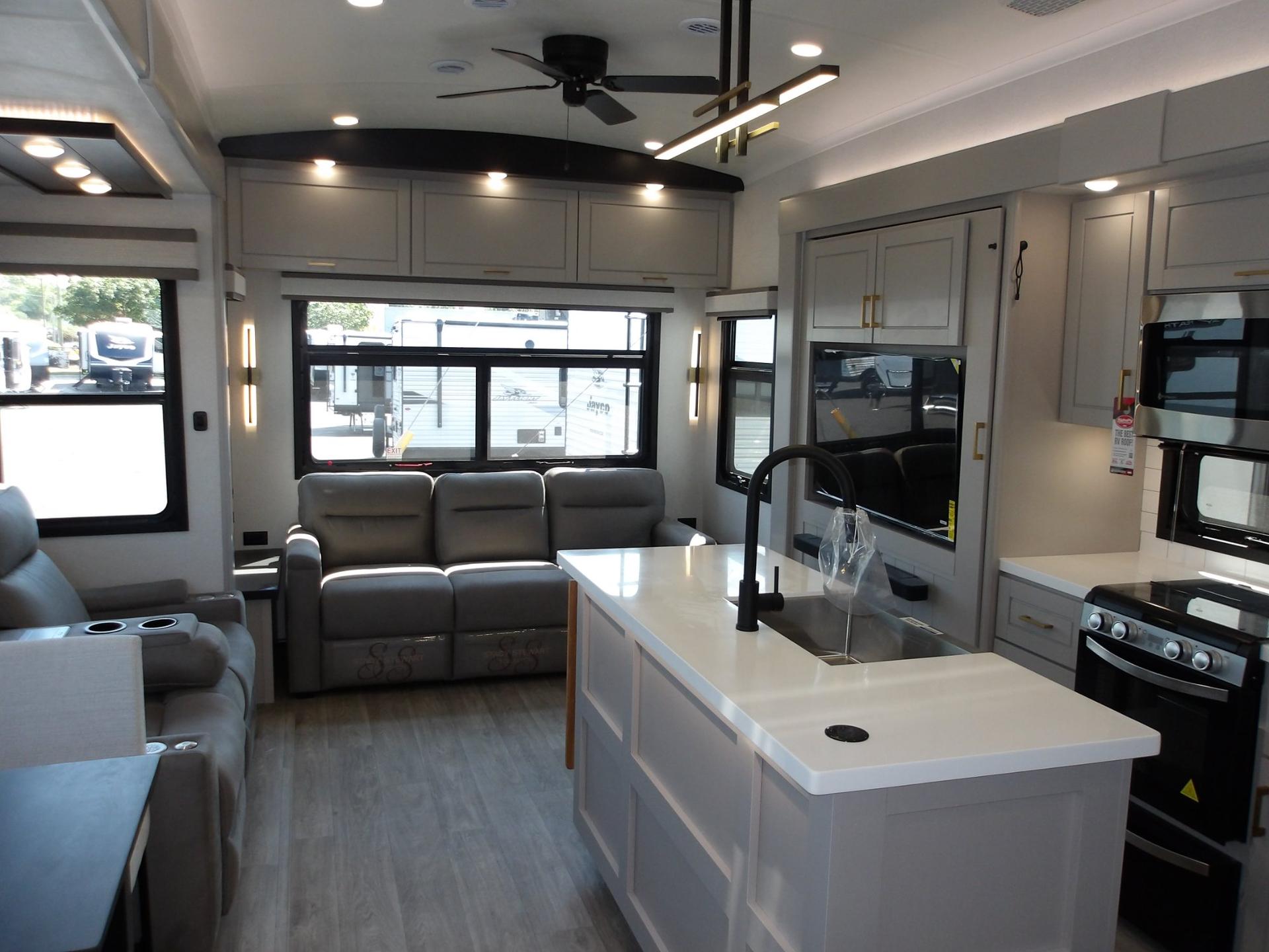 2027 Jayco 2027 Jayco North Point - thumbnail 11