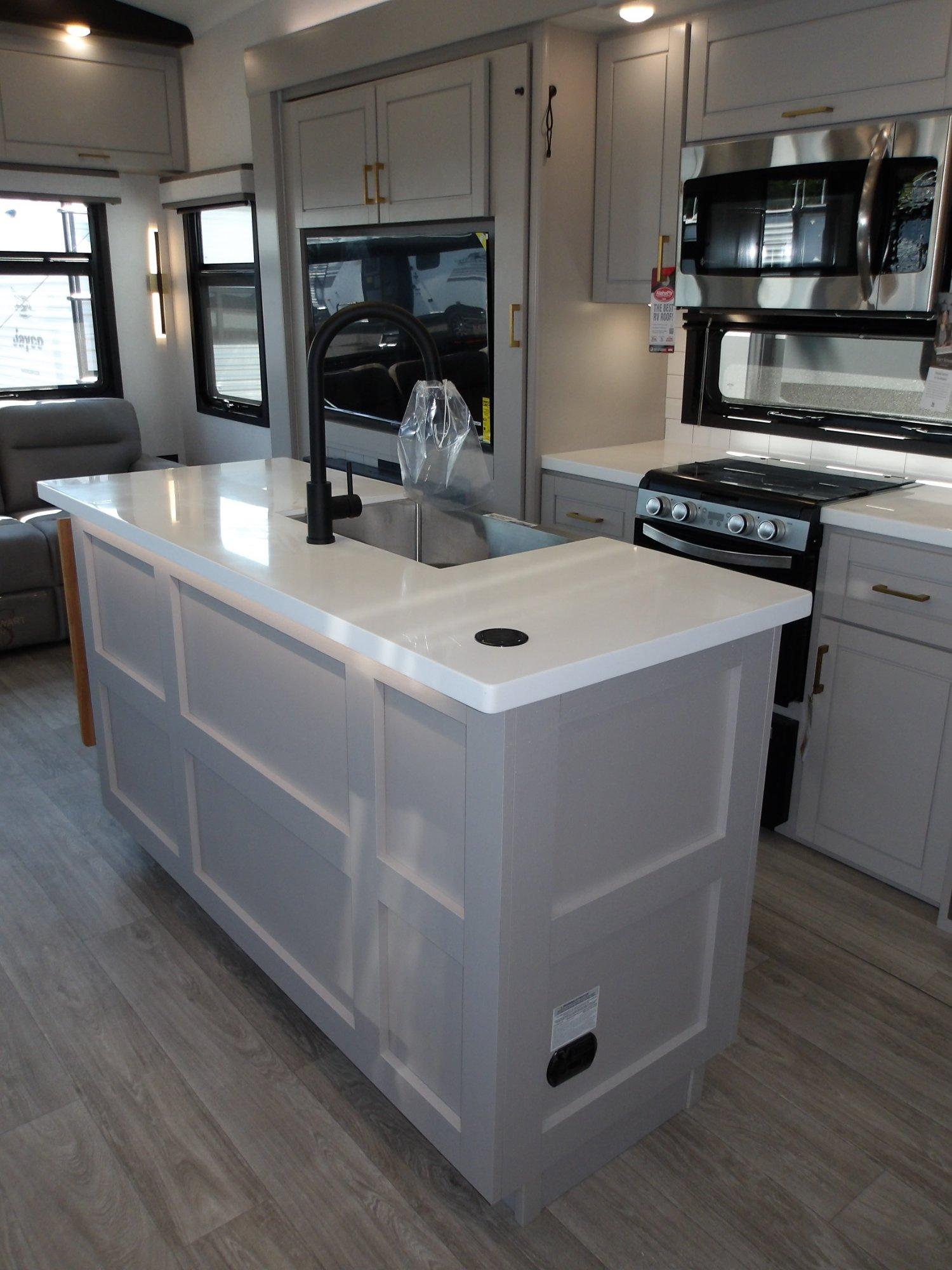 2027 Jayco 2027 Jayco North Point - thumbnail 21