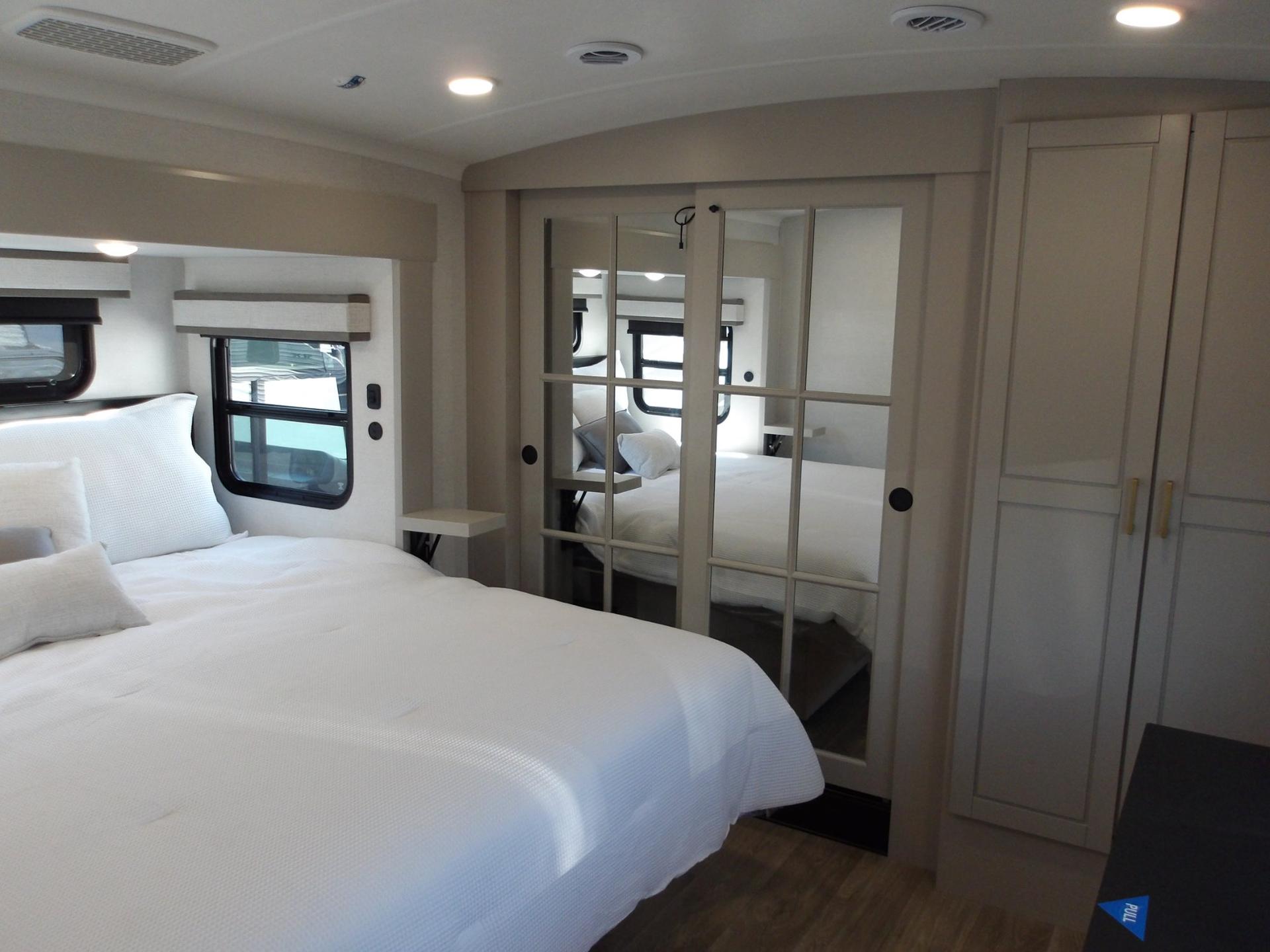 2027 Jayco 2027 Jayco North Point - thumbnail 60