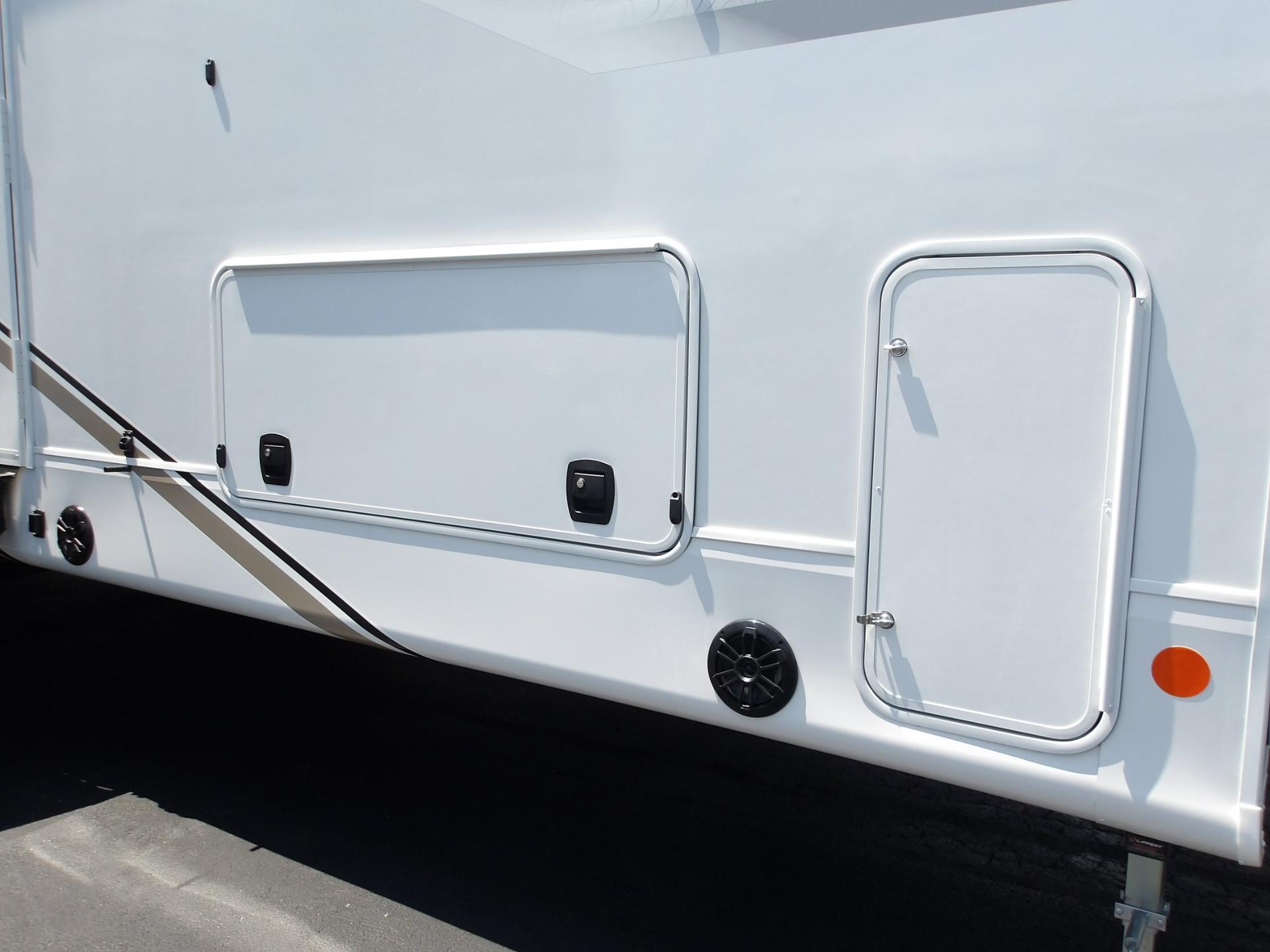 2027 Jayco 2027 Jayco Eagle - thumbnail 5