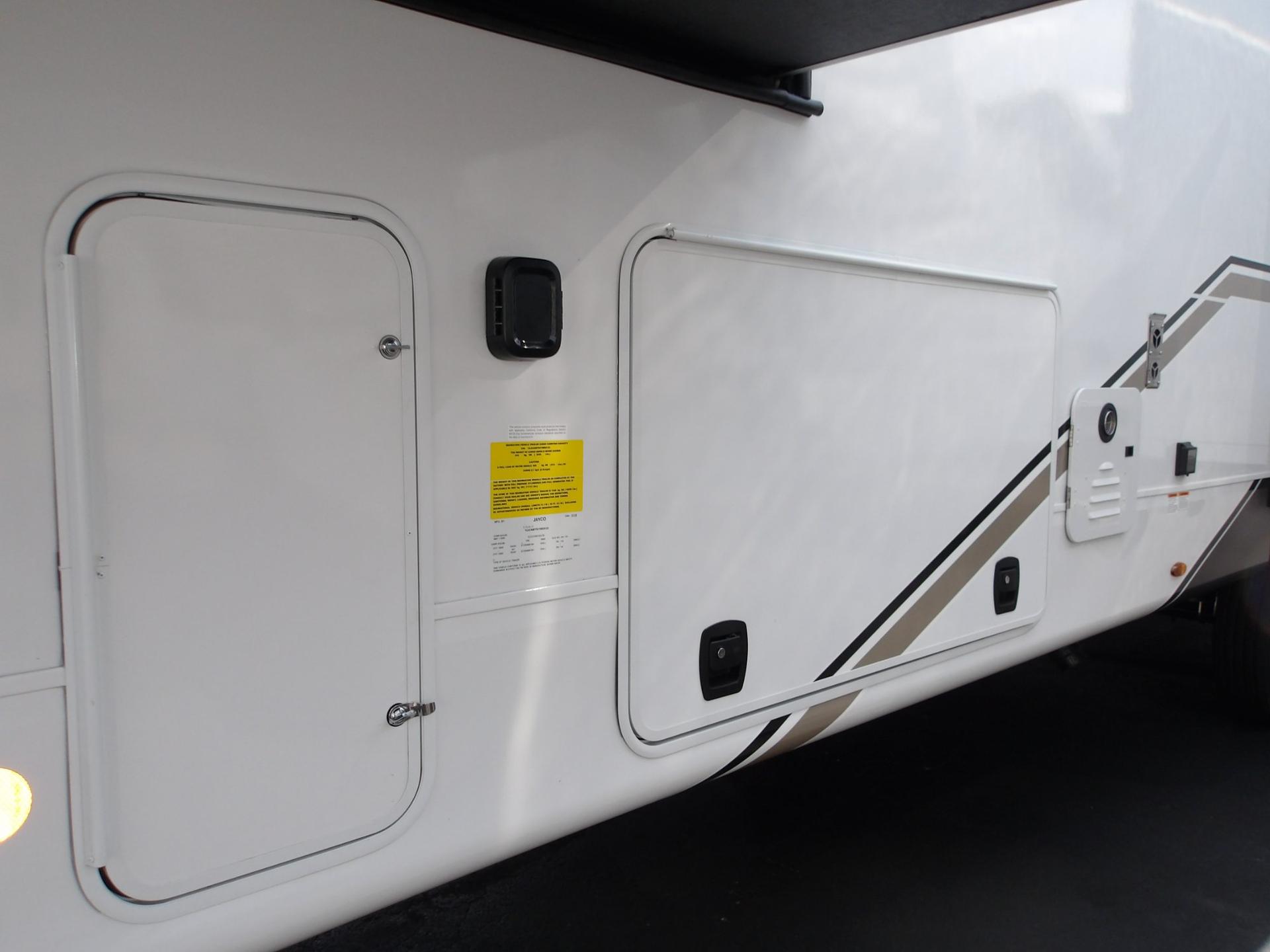 2027 Jayco 2027 Jayco Eagle - thumbnail 11