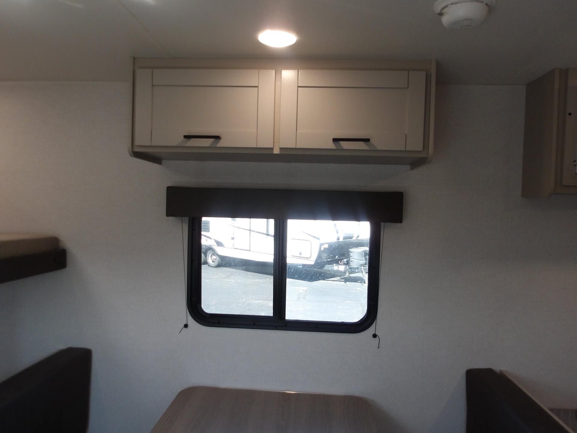 2027 Jayco 2027 Jayco Jay Flight - thumbnail 10