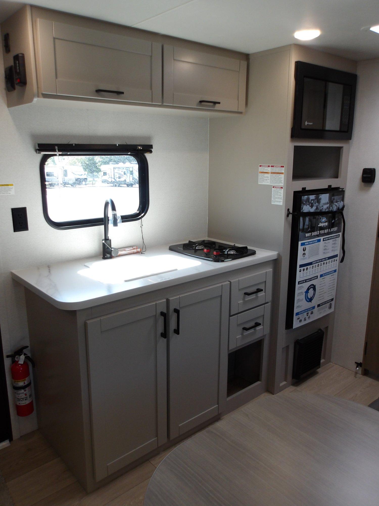 2027 Jayco 2027 Jayco Jay Flight - thumbnail 13