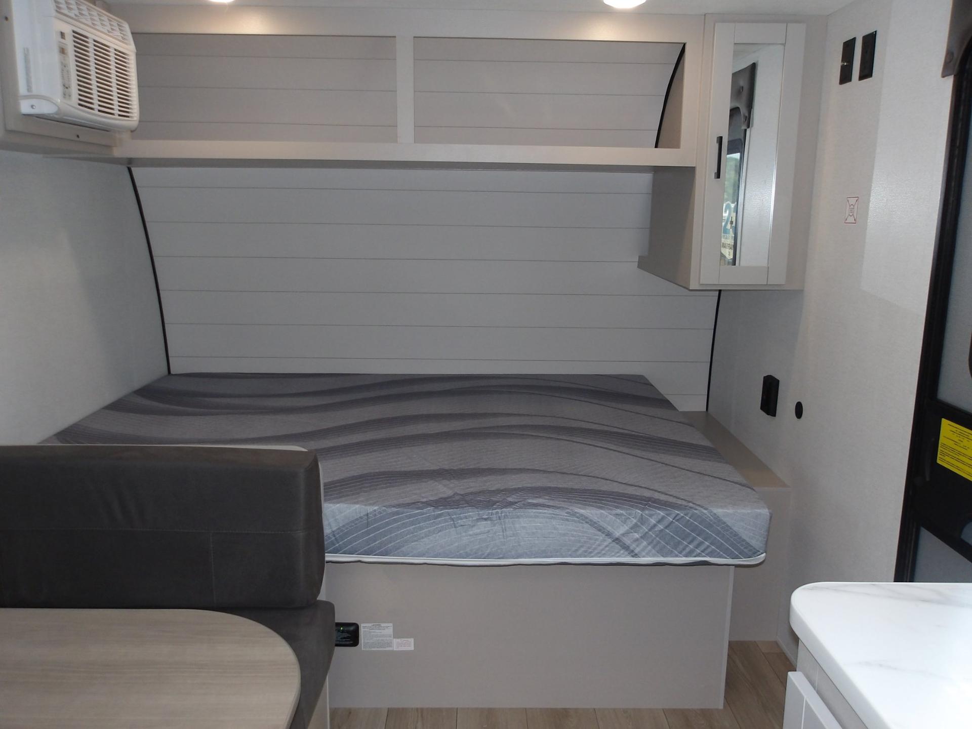 2027 Jayco 2027 Jayco Jay Flight - thumbnail 23