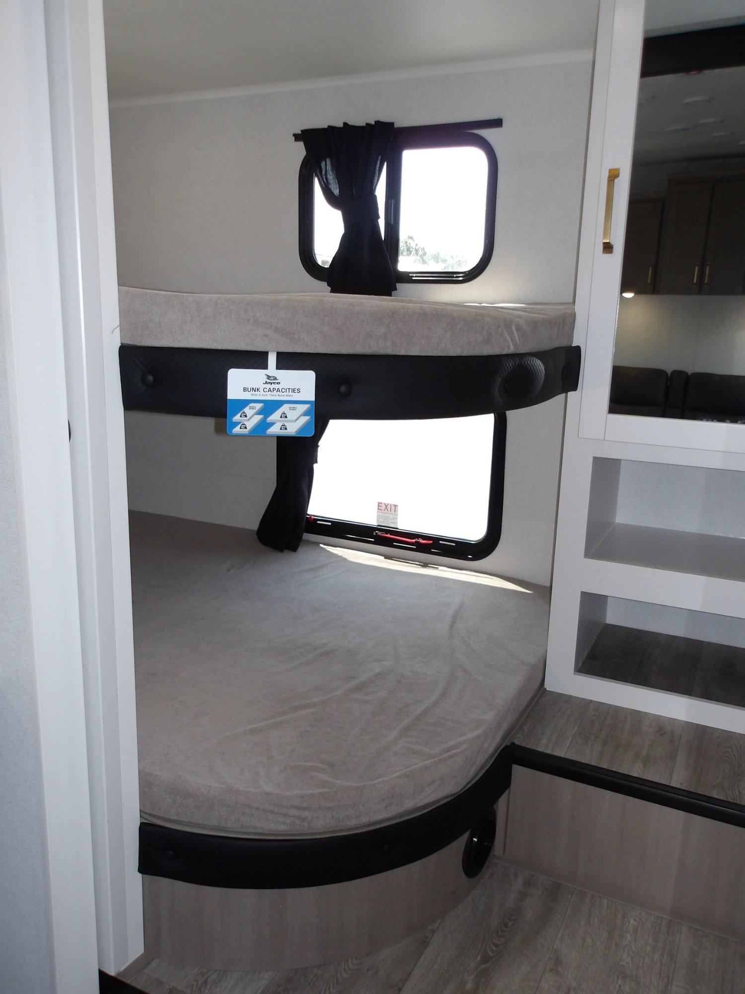 2027 Jayco 2027 Jayco Eagle SLE - thumbnail 37