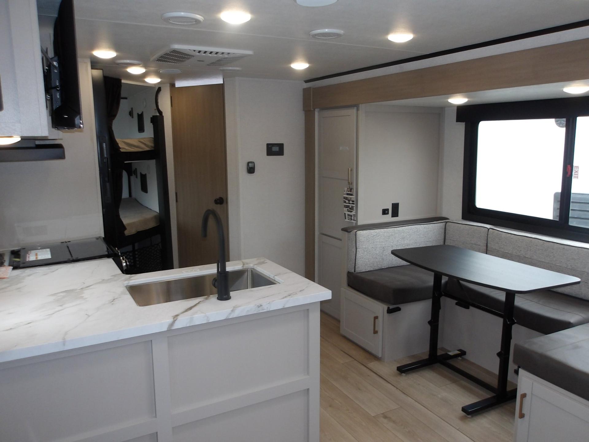 2027 Jayco 2027 Jayco Jay Feather - thumbnail 14