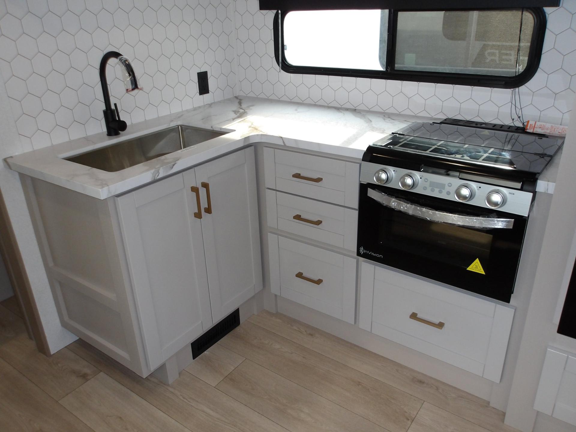 2027 Jayco 2027 Jayco Jay Feather - thumbnail 26