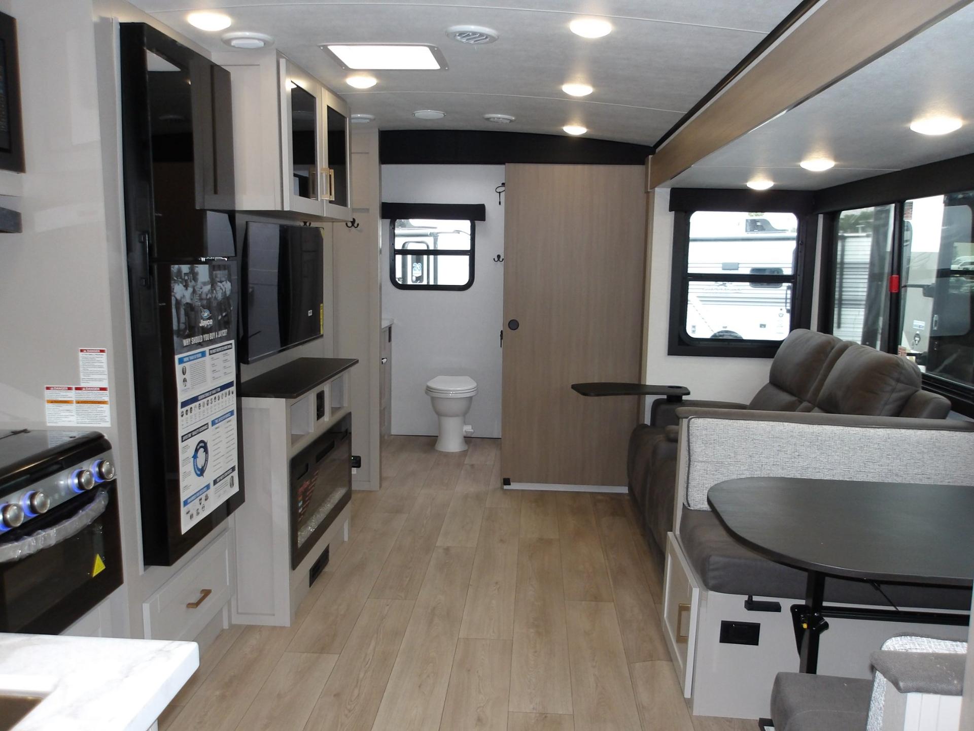 2027 Jayco 2027 Jayco Jay Feather - thumbnail 37
