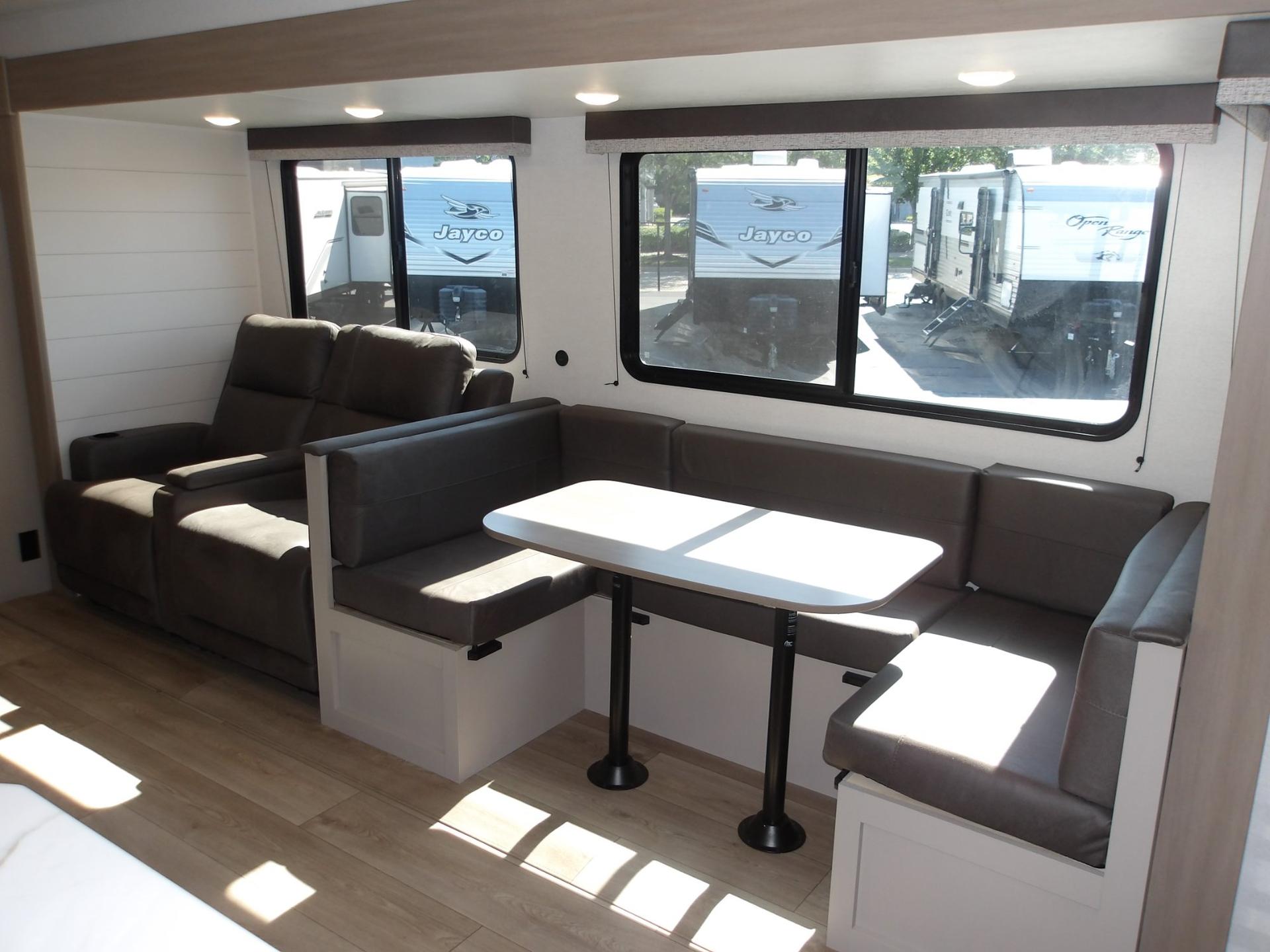 2027 Jayco 2027 Jayco Jay Flight - thumbnail 12