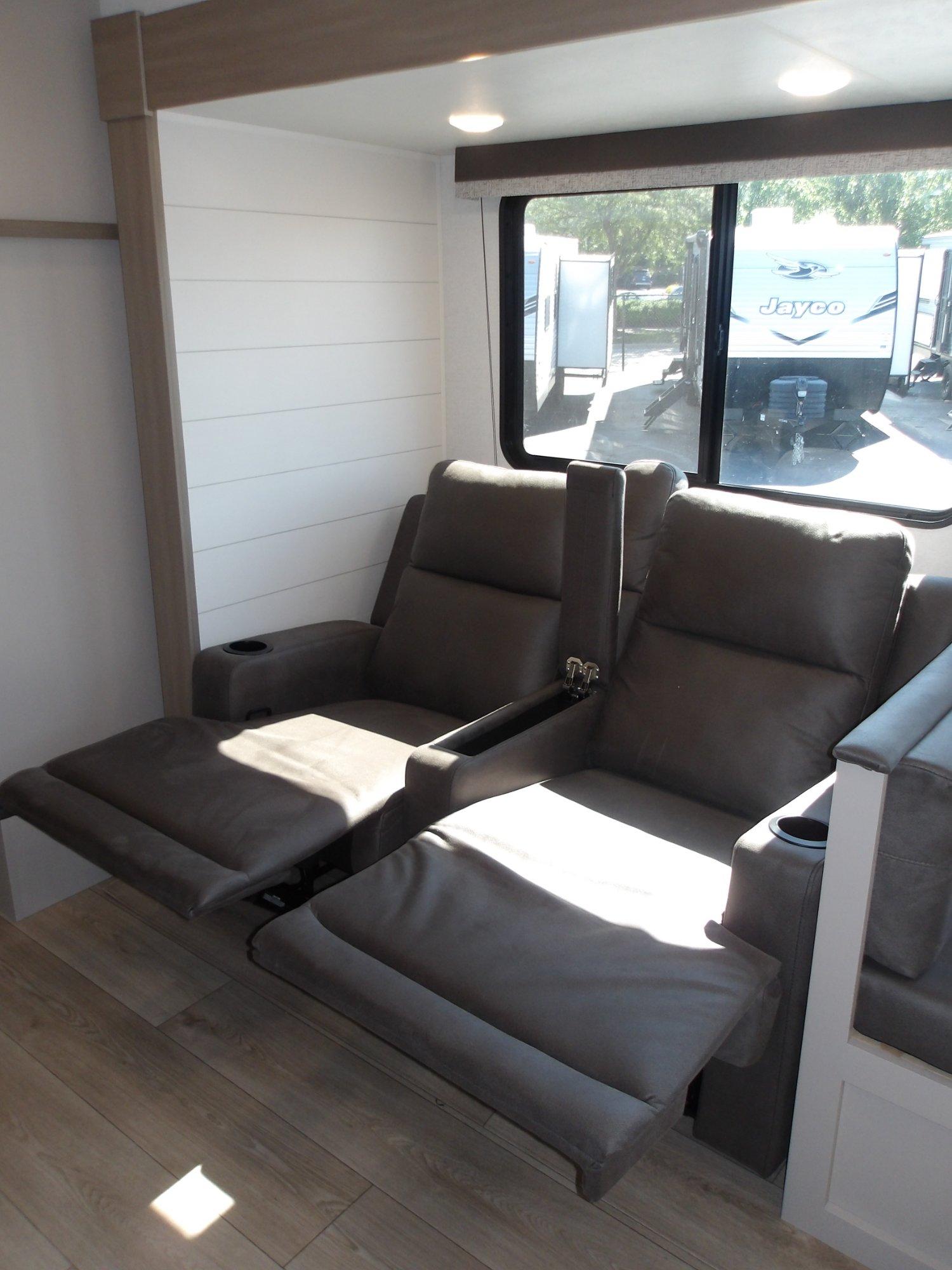 2027 Jayco 2027 Jayco Jay Flight - thumbnail 15