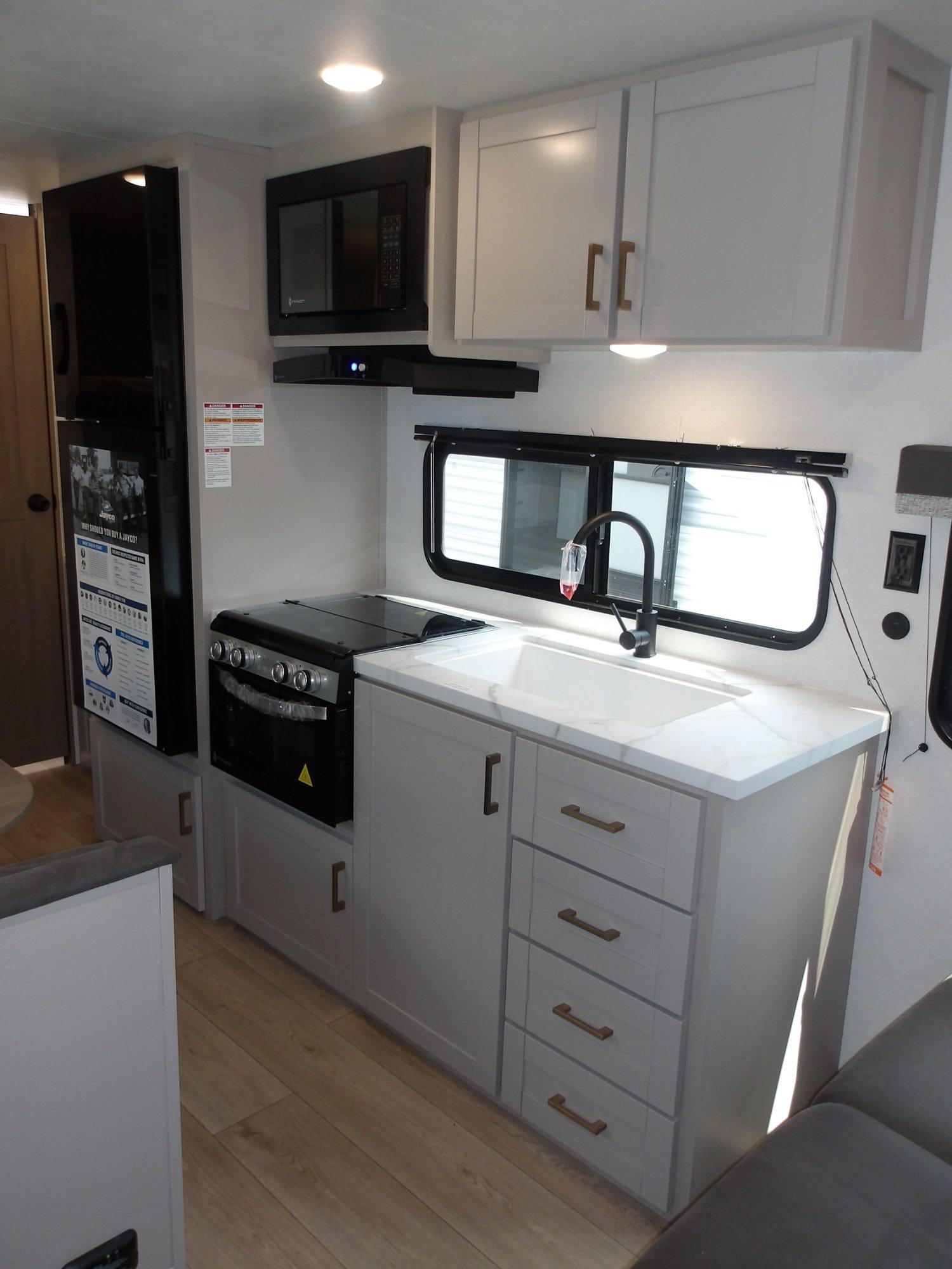 2027 Jayco 2027 Jayco Jay Flight - thumbnail 10