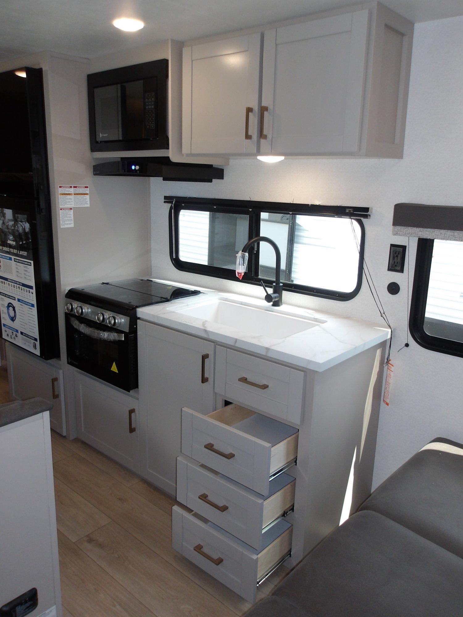 2027 Jayco 2027 Jayco Jay Flight - thumbnail 11