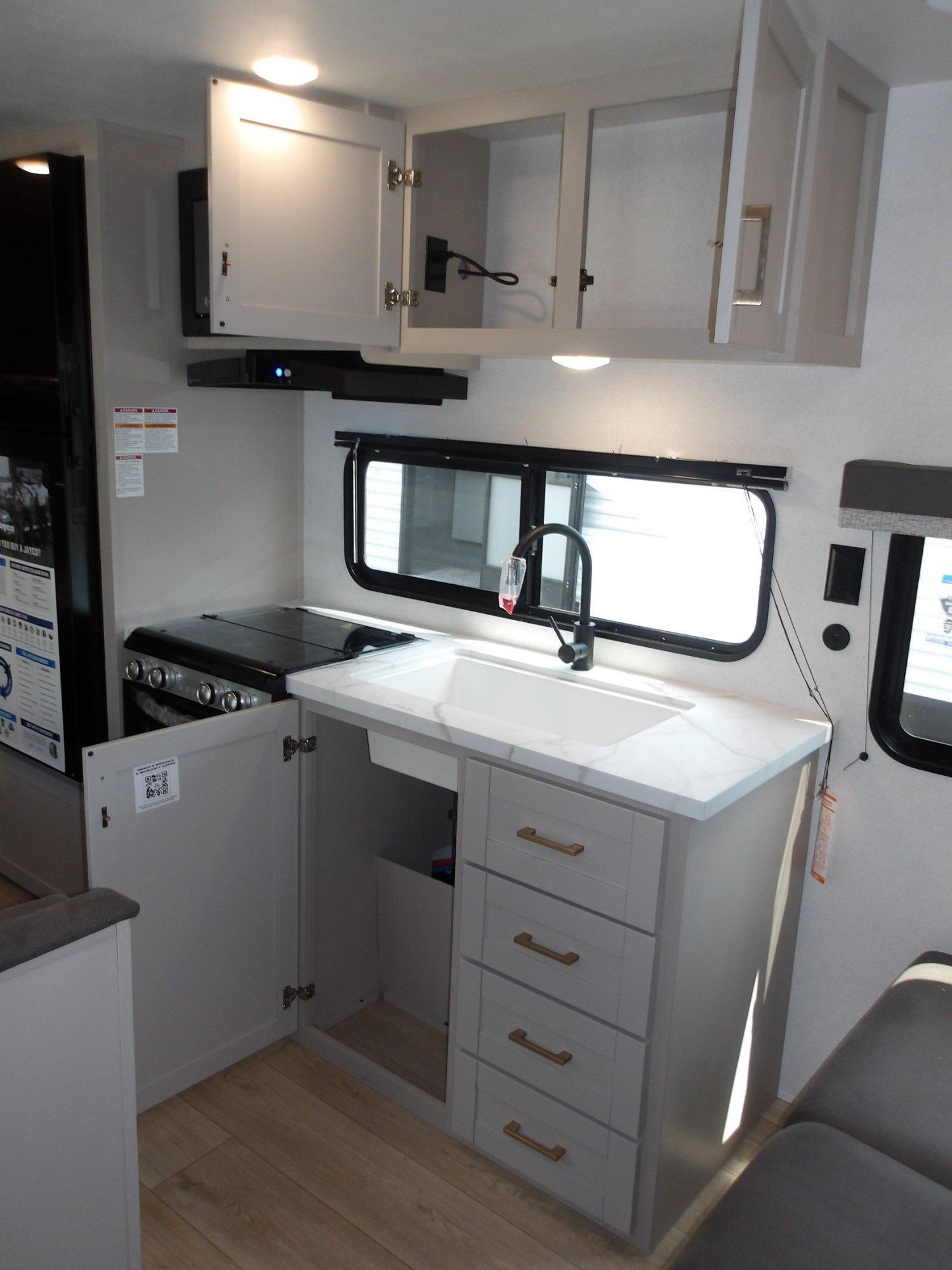 2027 Jayco 2027 Jayco Jay Flight - thumbnail 12