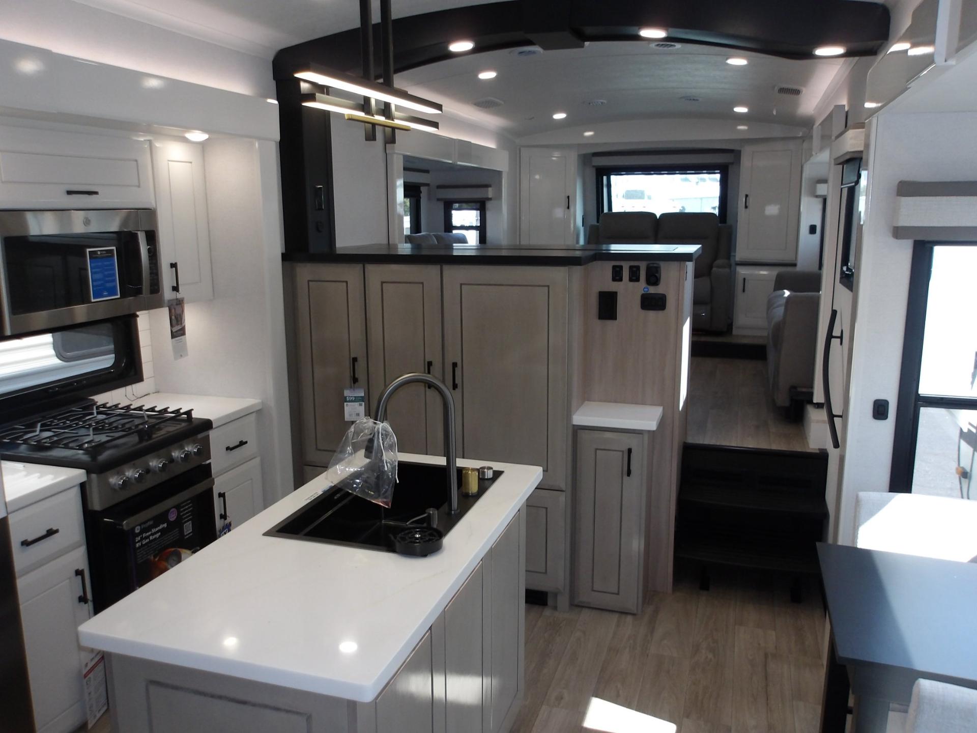 2027 Jayco 2027 Jayco Pinnacle - thumbnail 20