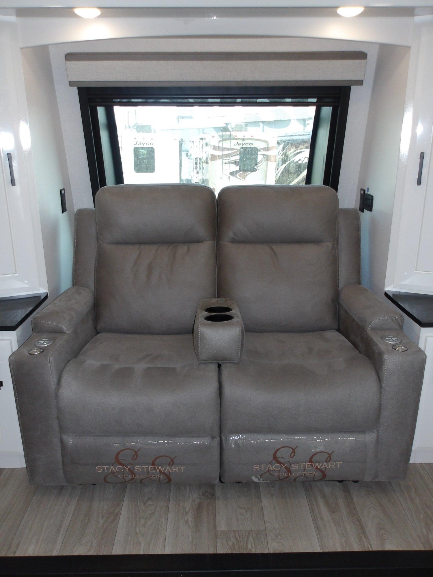 2027 Jayco 2027 Jayco Pinnacle - thumbnail 43