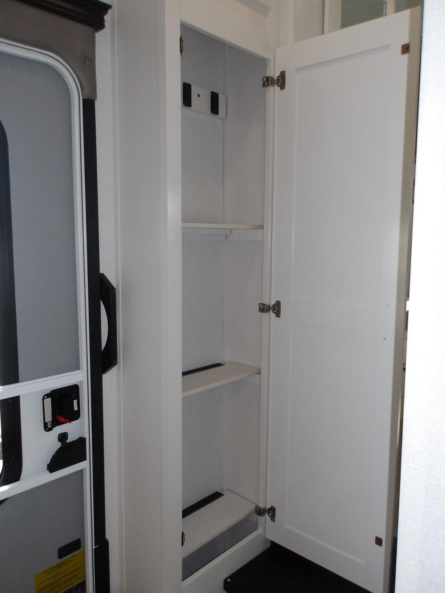 2027 Jayco 2027 Jayco Pinnacle - thumbnail 56