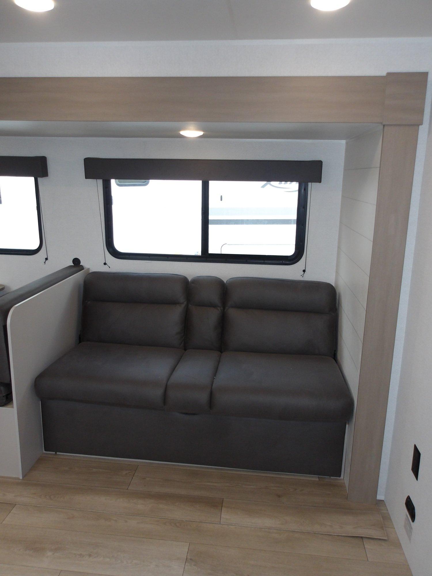 2027 Jayco 2027 Jayco Jay Flight - thumbnail 11