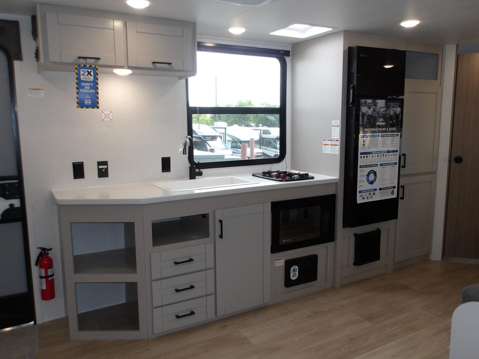 2027 Jayco 2027 Jayco Jay Flight - thumbnail 15
