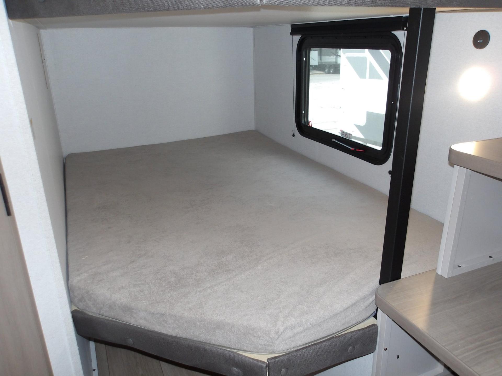 2027 Jayco 2027 Jayco Jay Flight - thumbnail 25