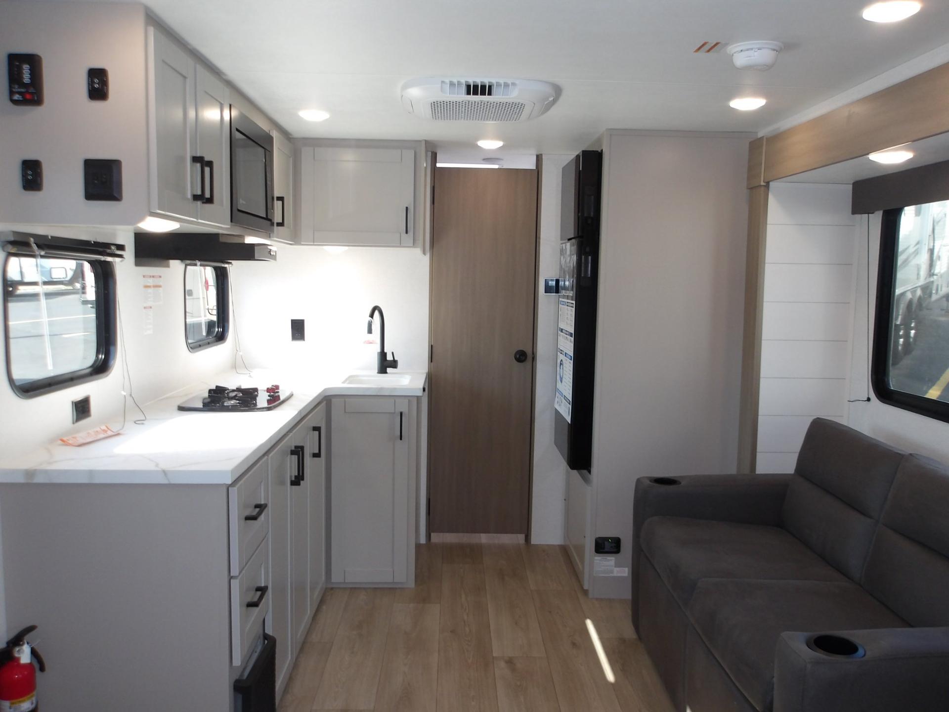 2027 Jayco 2027 Jayco Jay Flight - thumbnail 9