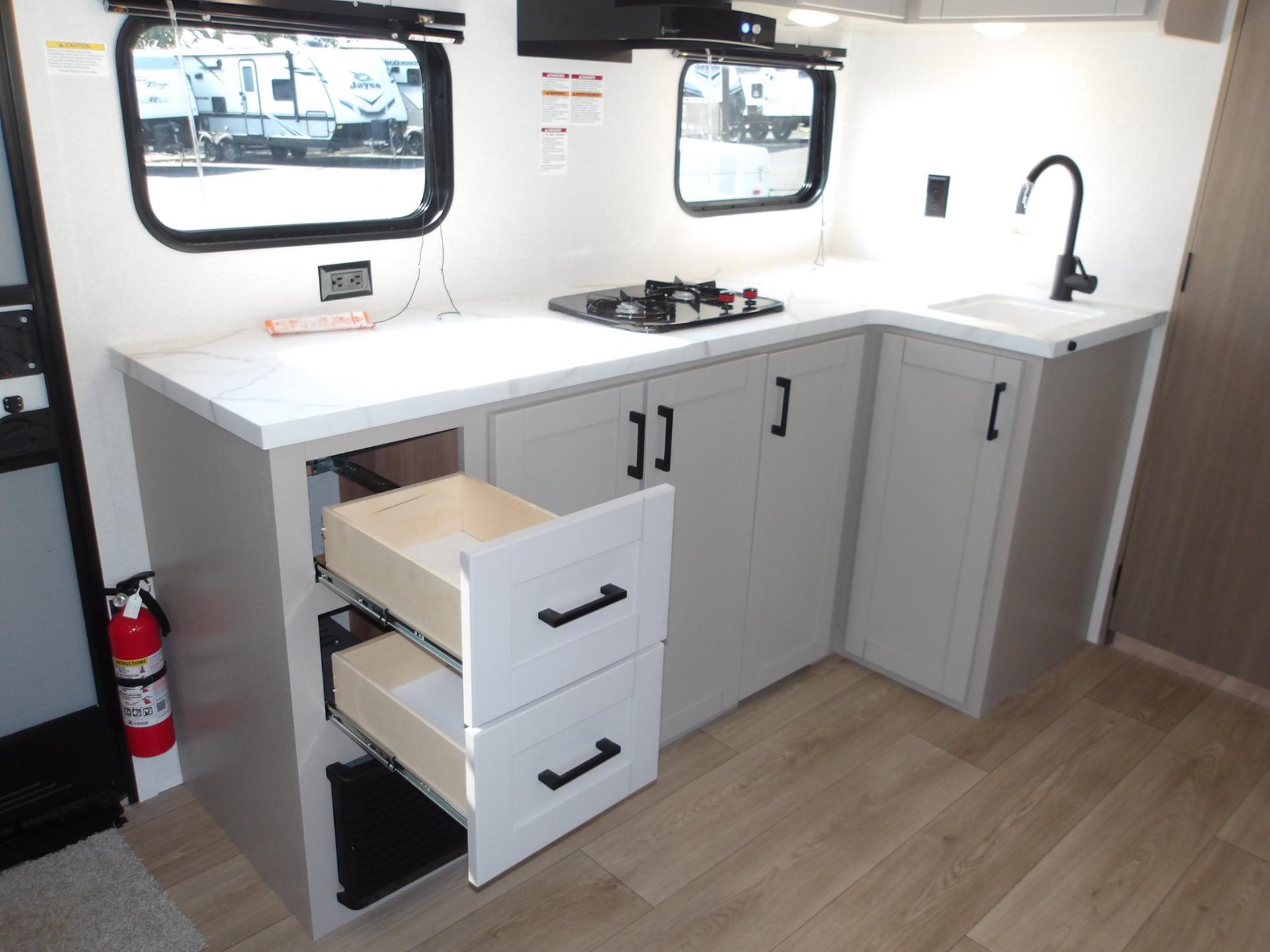 2027 Jayco 2027 Jayco Jay Flight - thumbnail 13