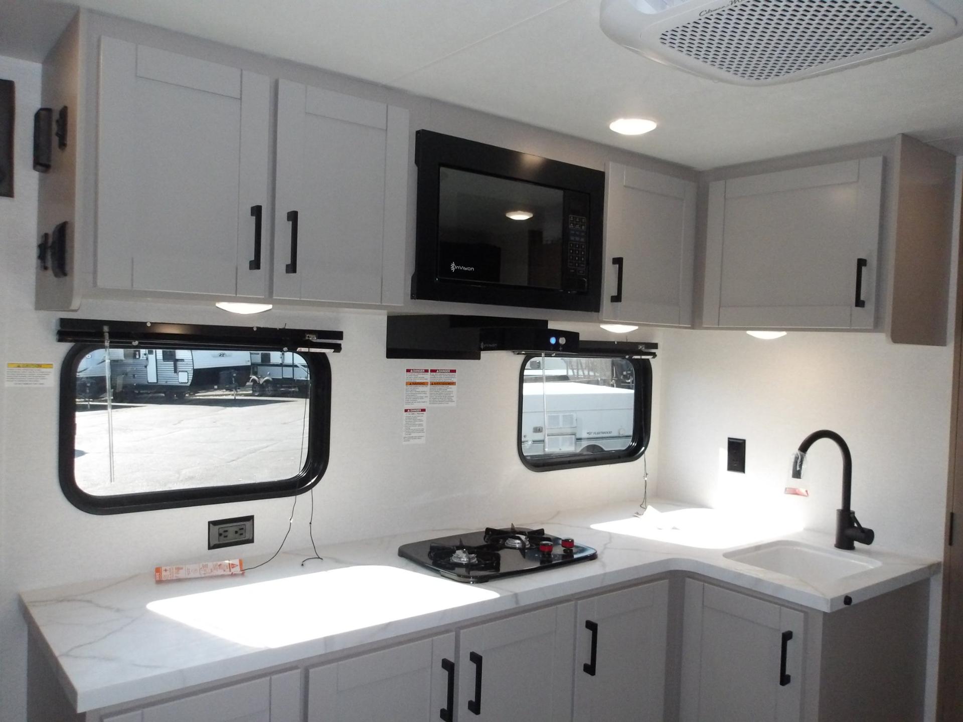 2027 Jayco 2027 Jayco Jay Flight - thumbnail 16