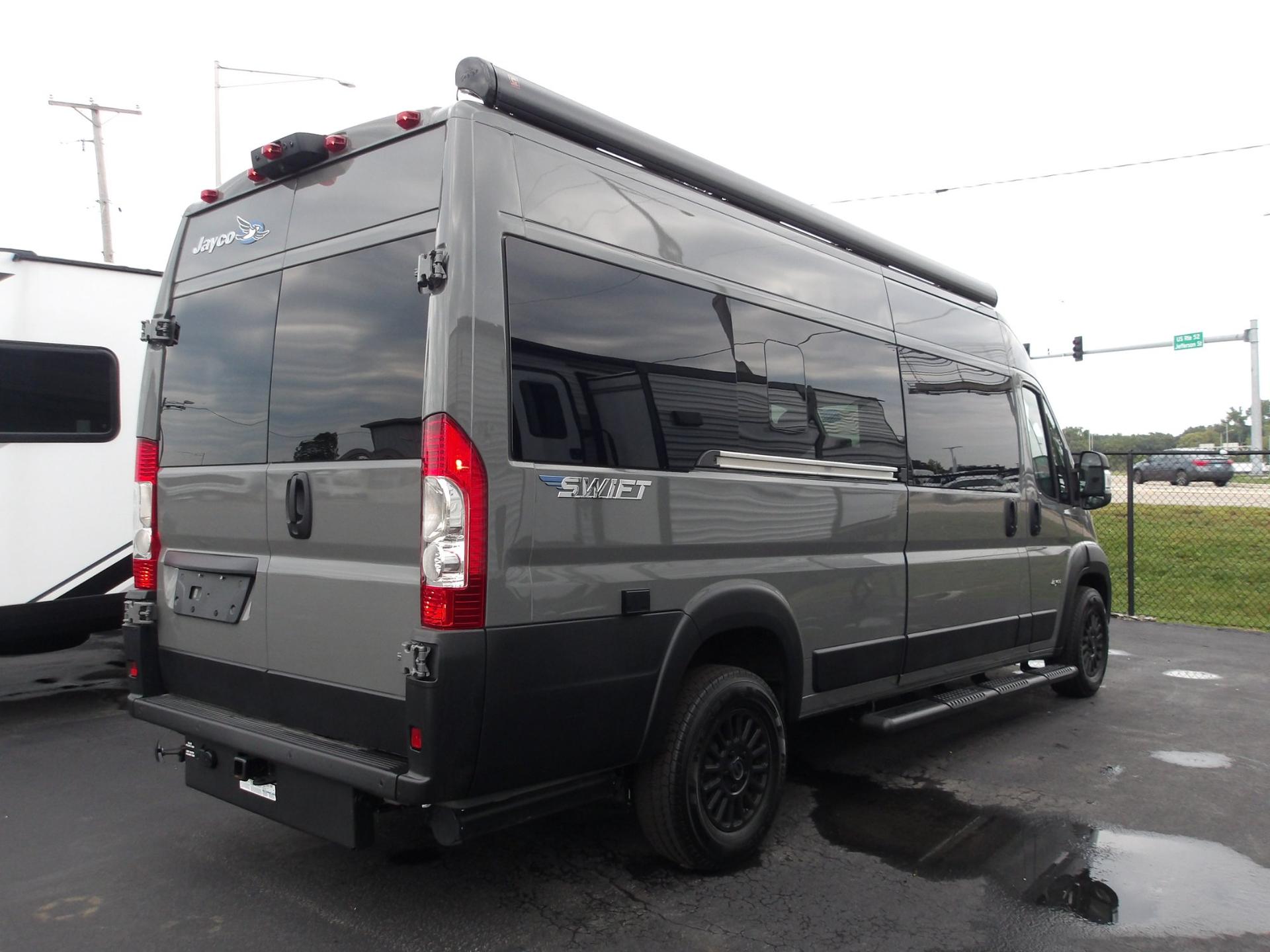 2027 Jayco 2027 Jayco Swift - thumbnail 3
