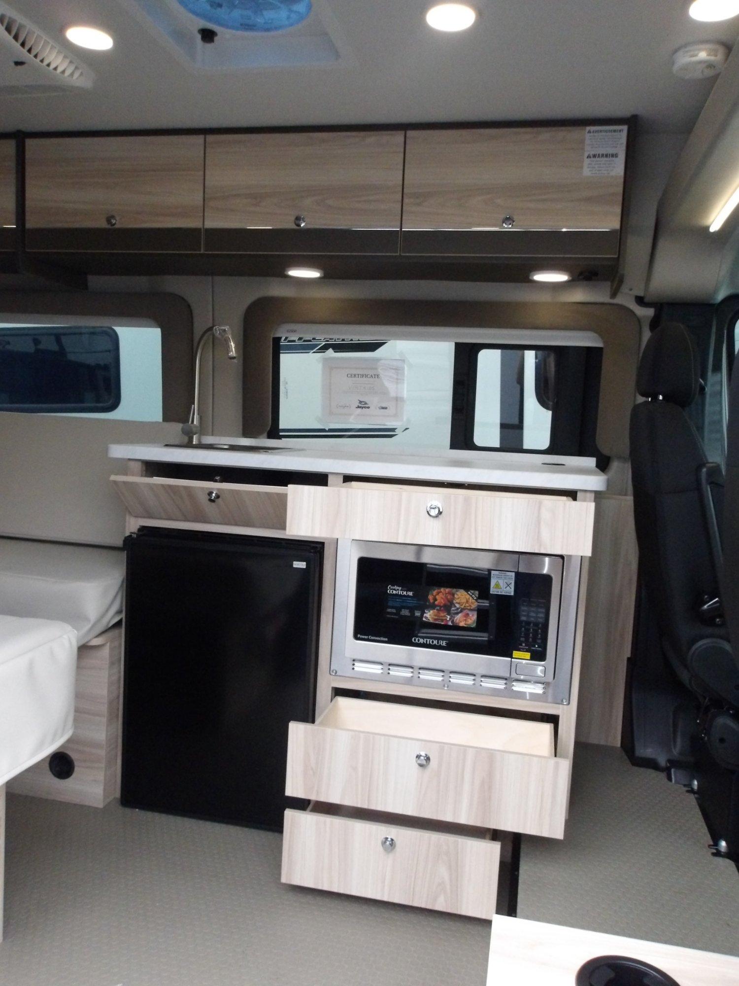 2027 Jayco 2027 Jayco Swift - thumbnail 10