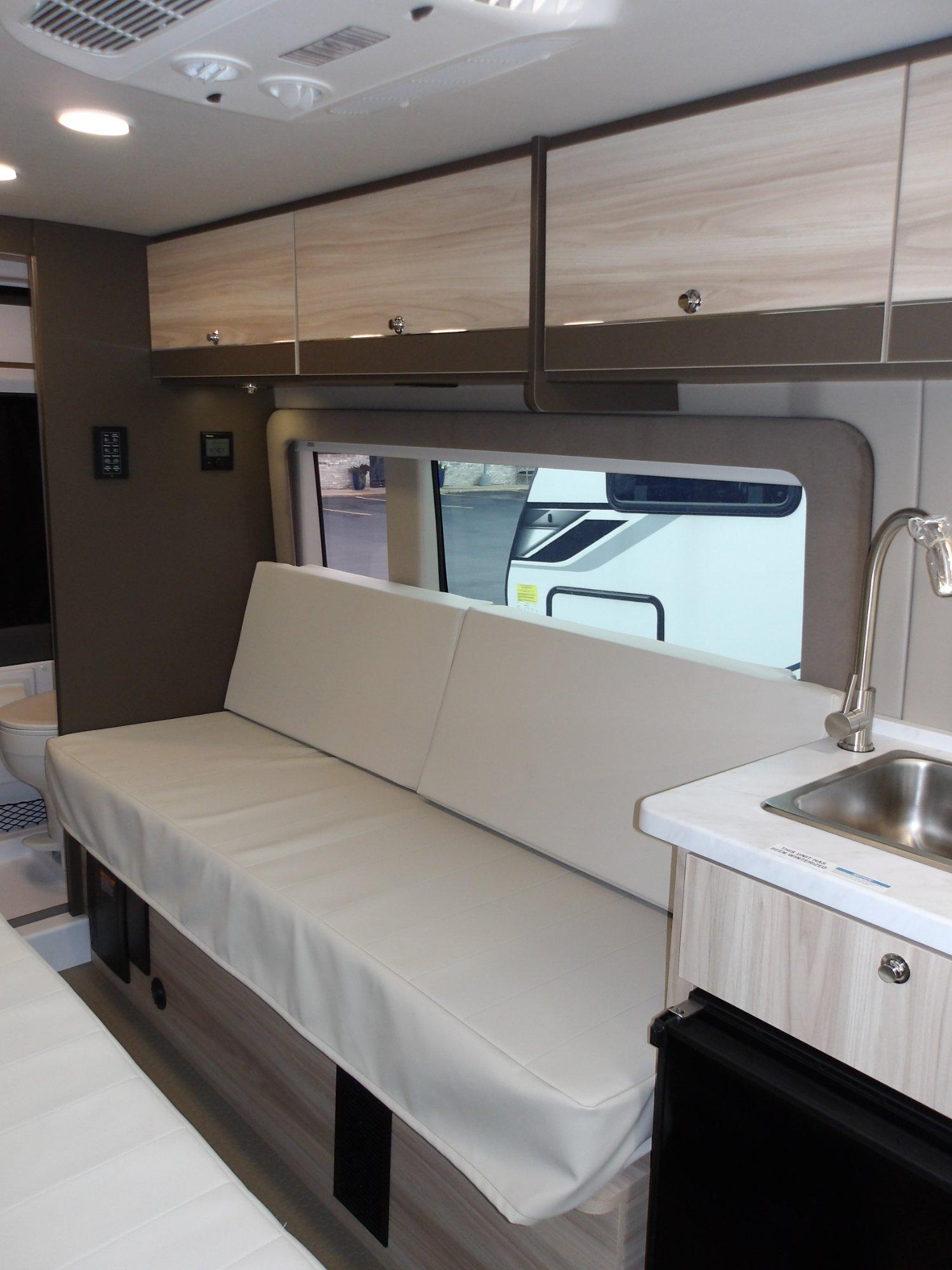 2027 Jayco 2027 Jayco Swift - thumbnail 17