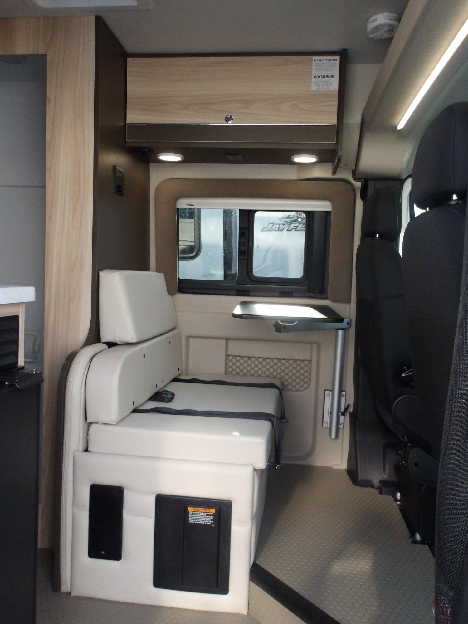 2027 Jayco 2027 Jayco Swift - thumbnail 9