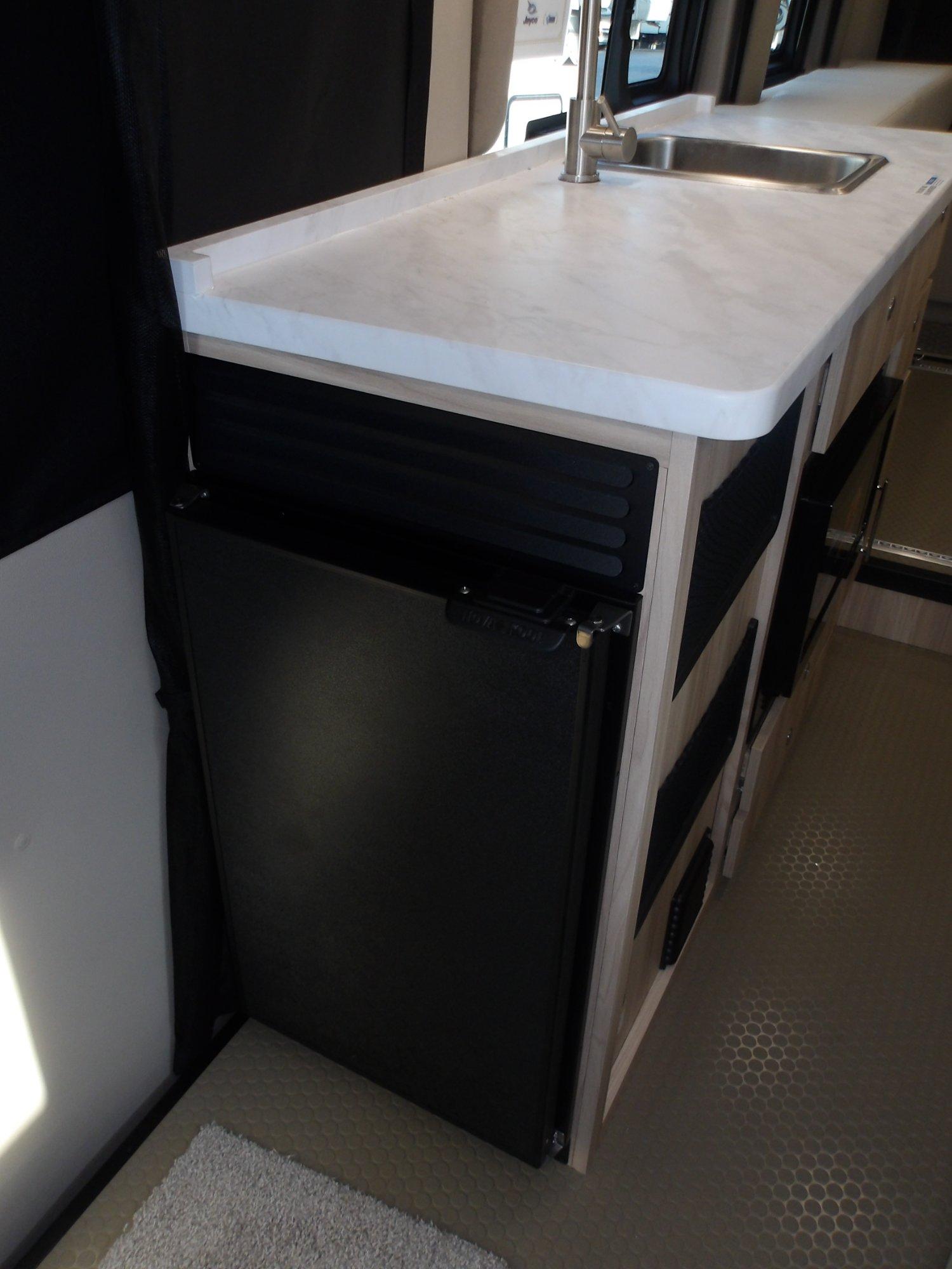 2027 Jayco 2027 Jayco Swift - thumbnail 13
