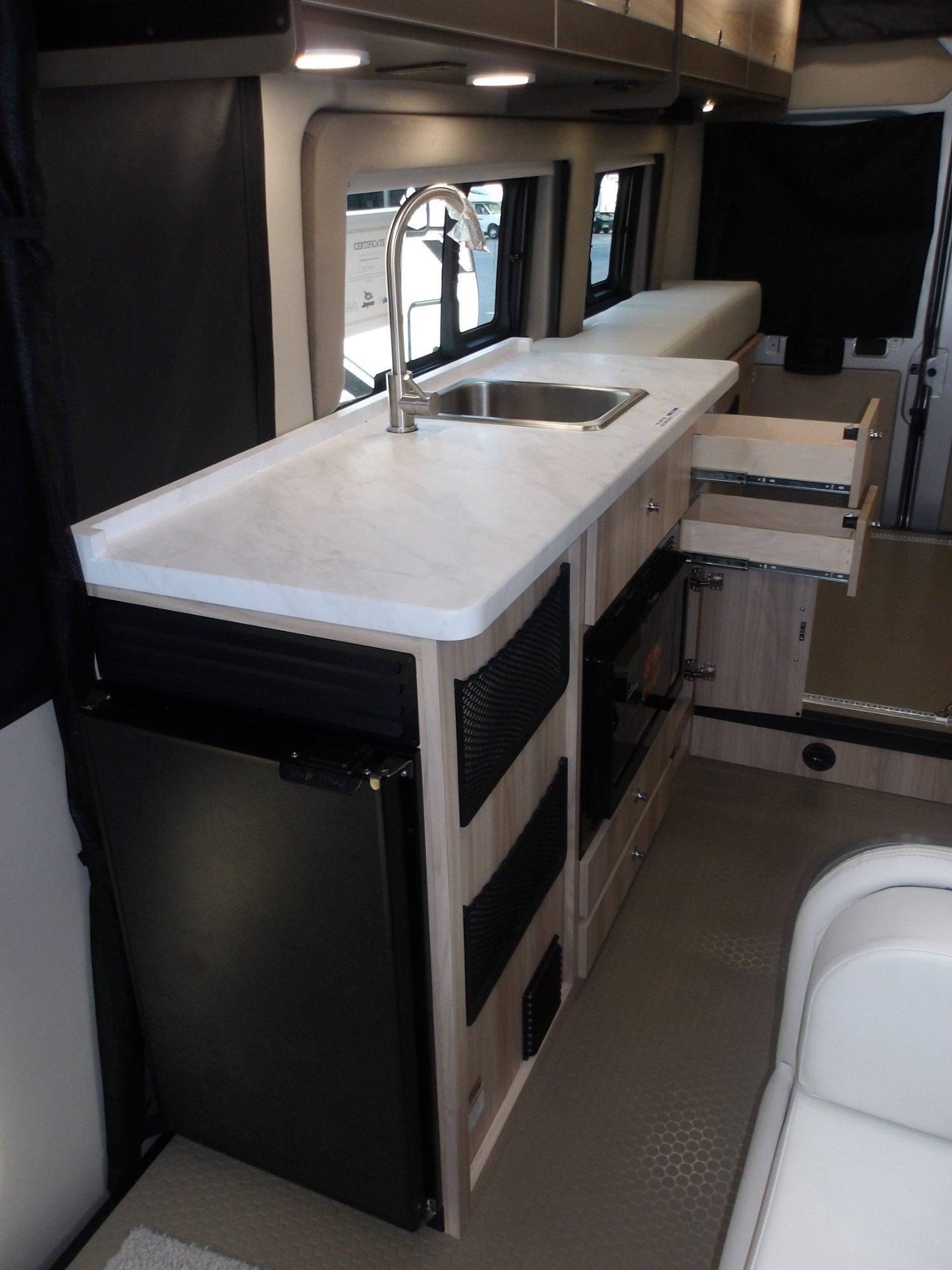 2027 Jayco 2027 Jayco Swift - thumbnail 17