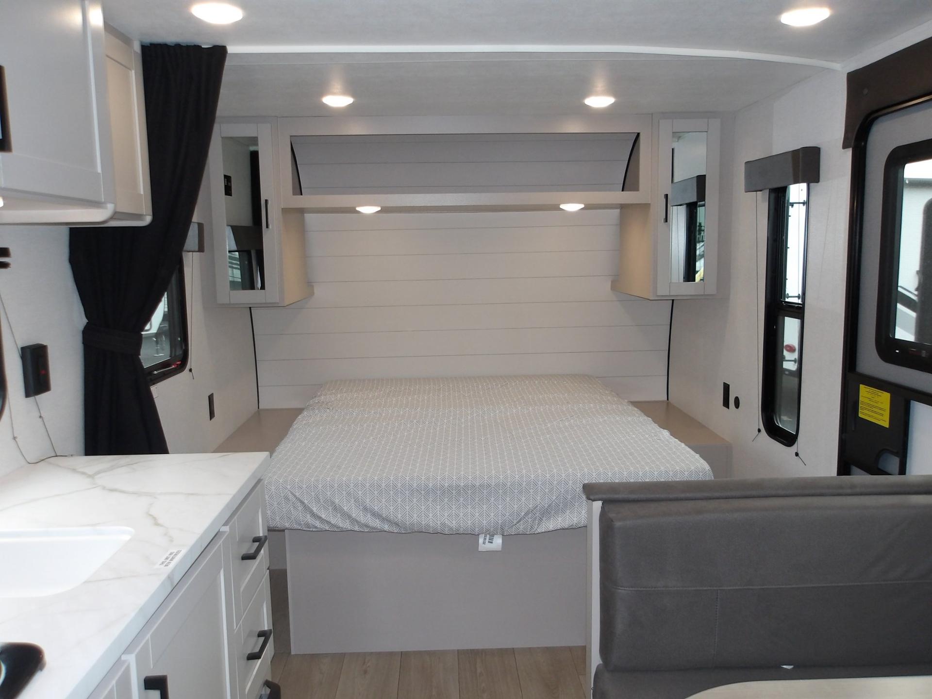 2027 Jayco 2027 Jayco Jay Flight - thumbnail 25
